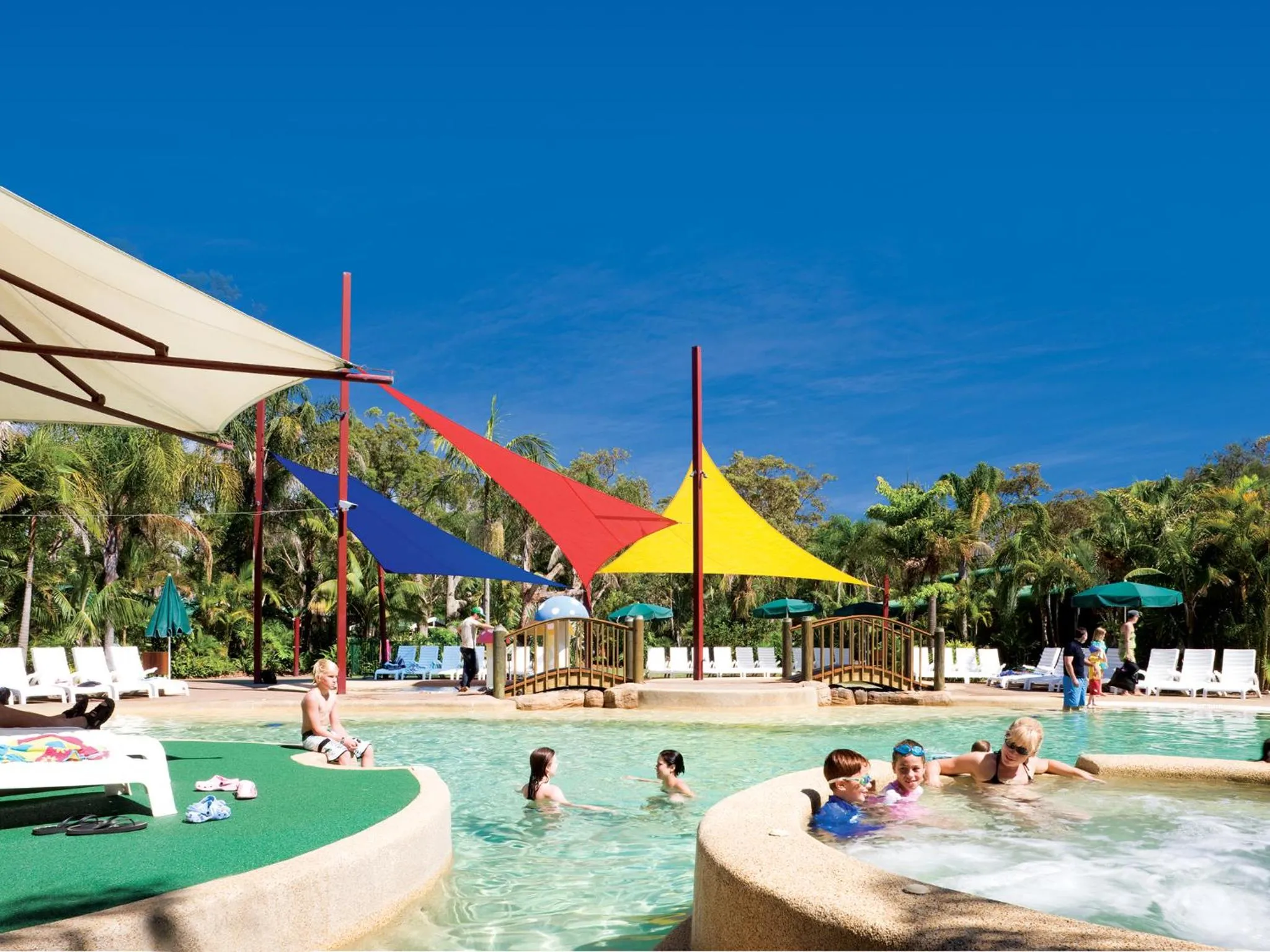 Hot Tub in NRMA Ocean Beach Holiday Resort