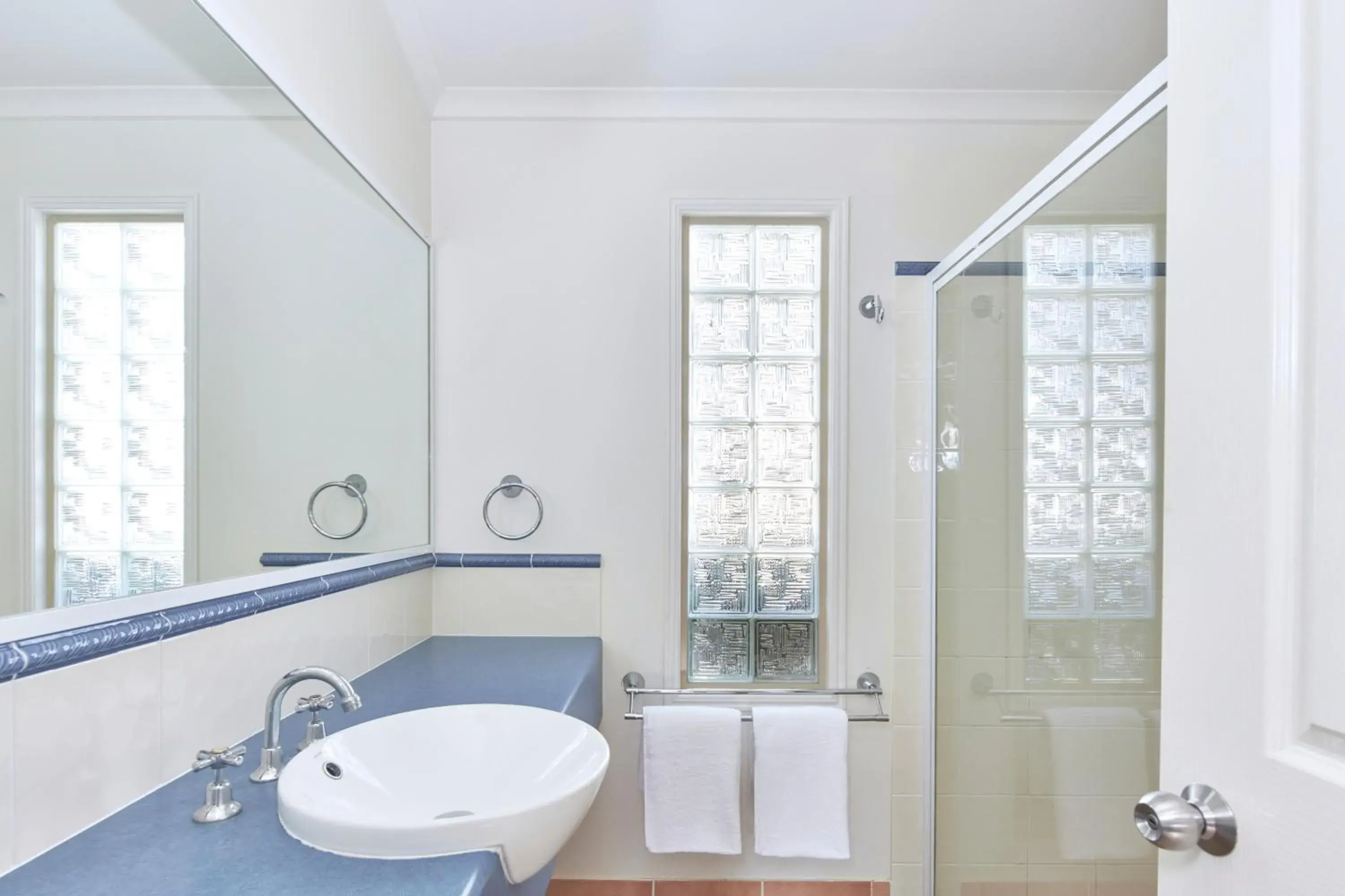 Palm Villa in NRMA Ocean Beach Holiday Resort Palm Villa in NRMA Ocean Beach Holiday Resort