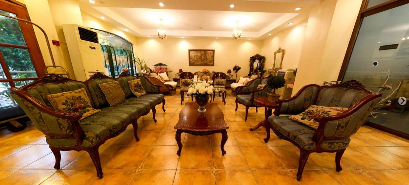 Living room in Buena Casa Hotel