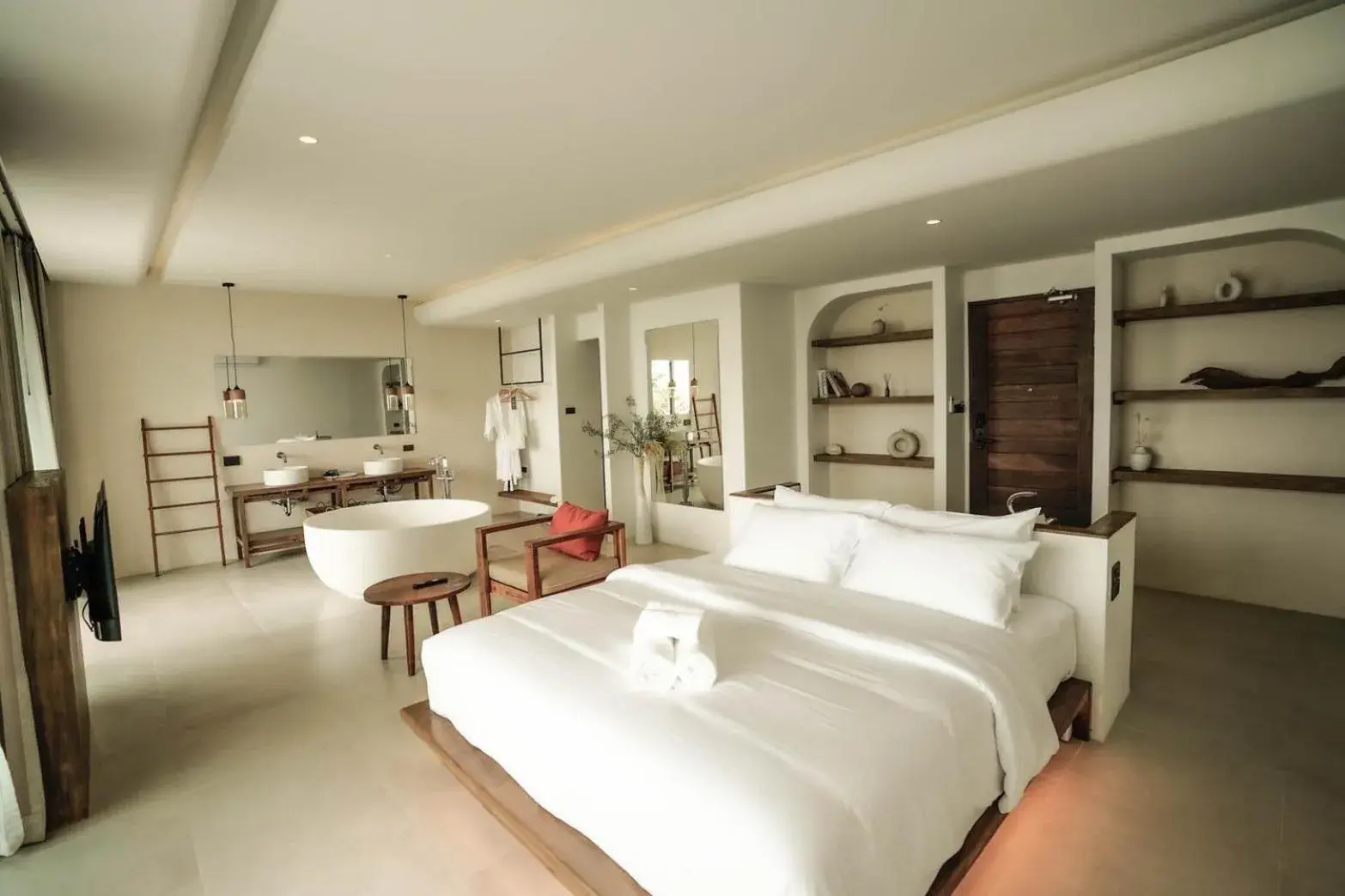 Photo of the whole room, Bed in Pichcha Kohlarn Photo of the whole room, Bed in Pichcha Kohlarn