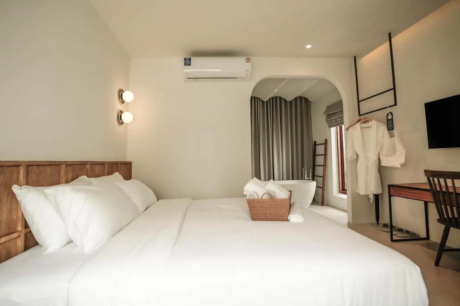 Bed in Pichcha Kohlarn