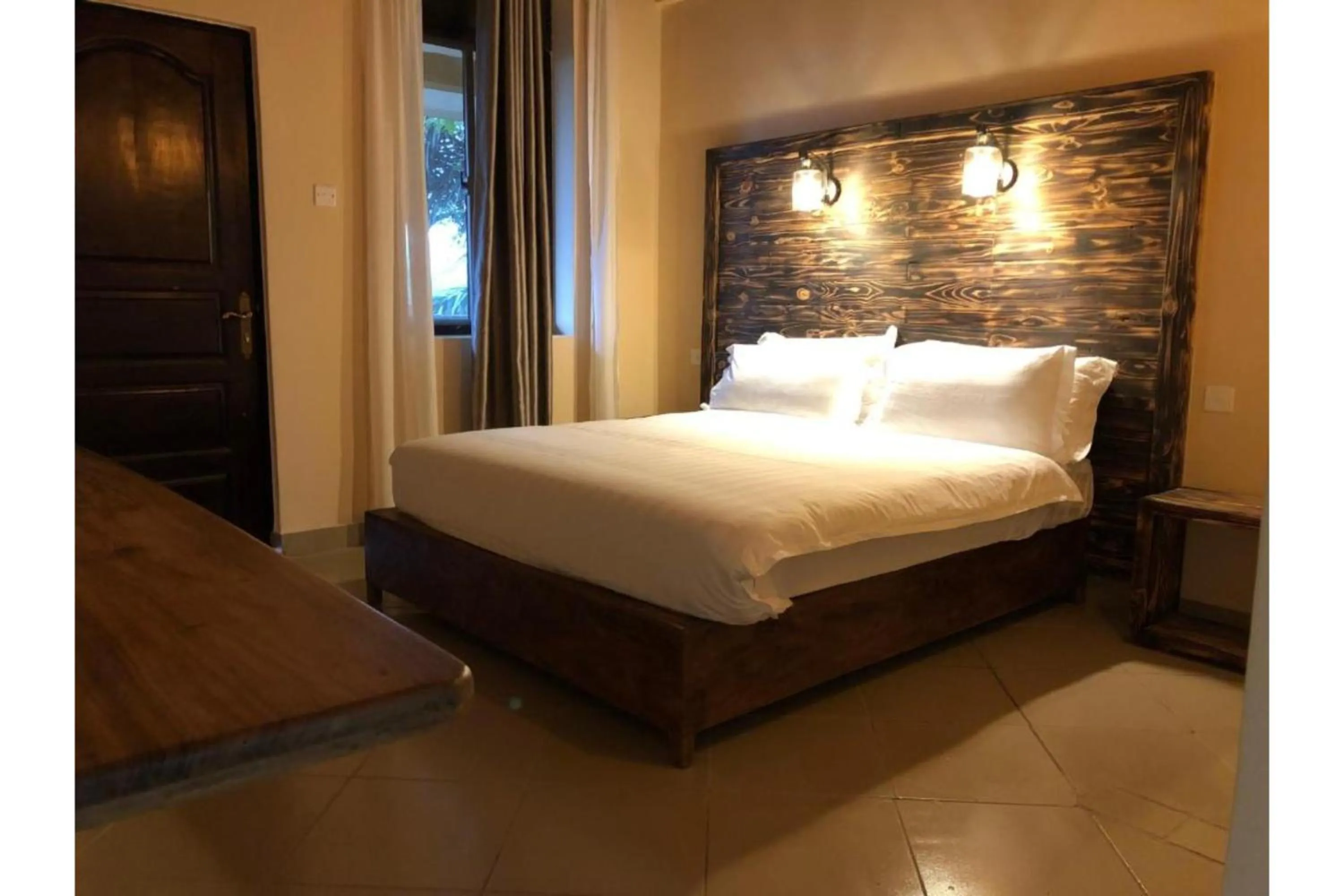 Bed in Meley Impala Hotel