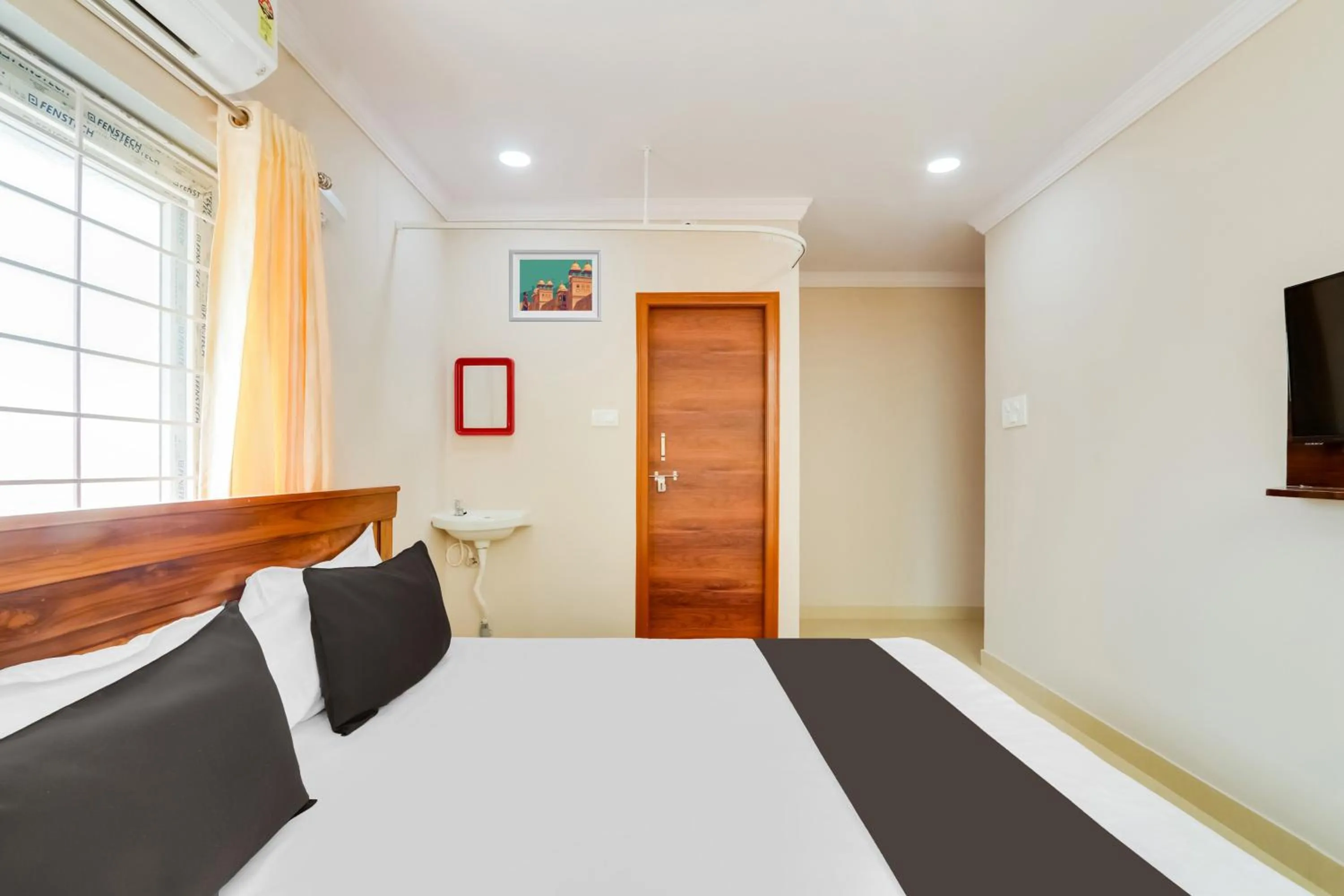 Bedroom in Hotel O S P R Luxury Rooms