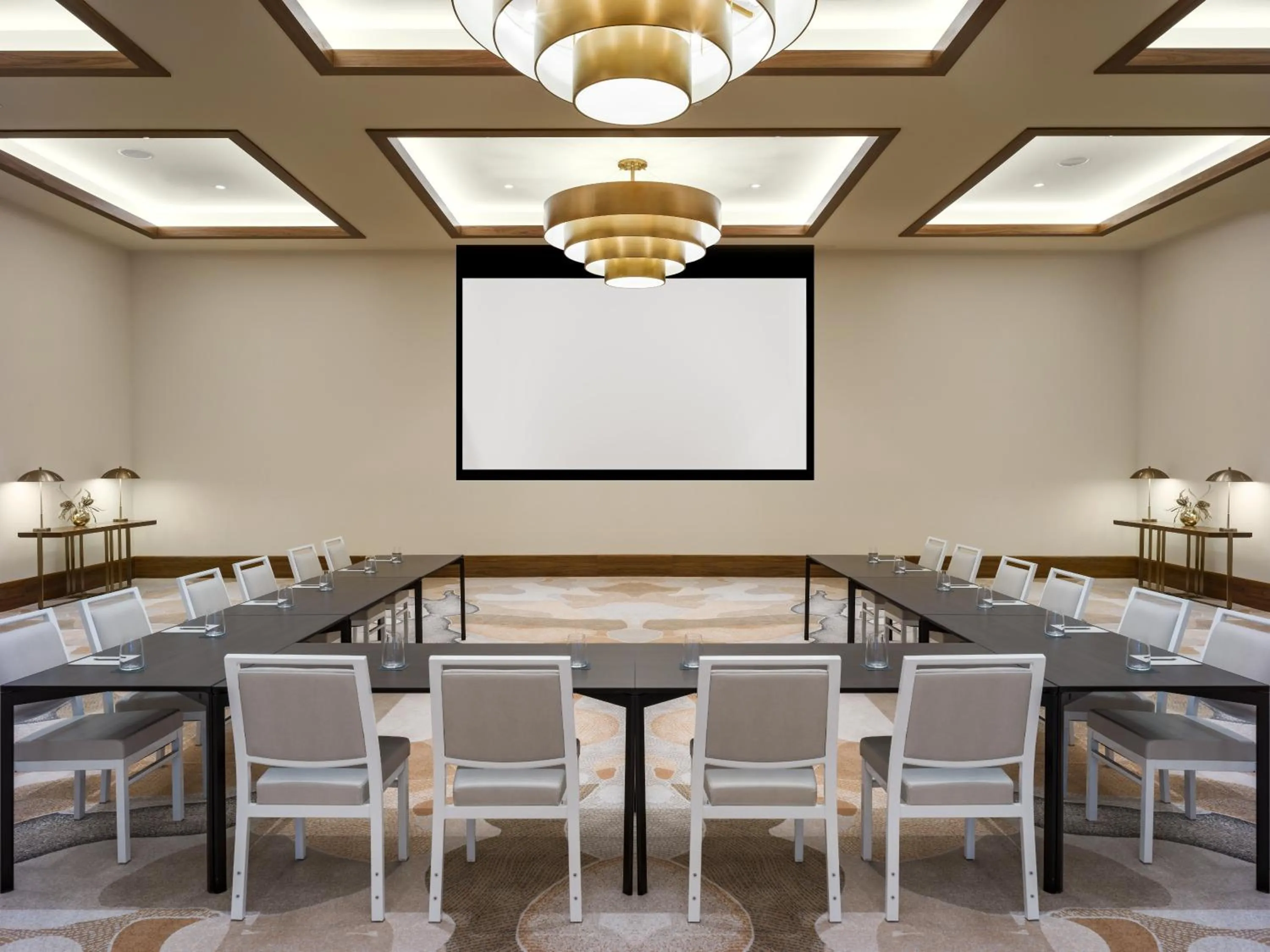 Property building in Thompson Palm Springs, By Hyatt