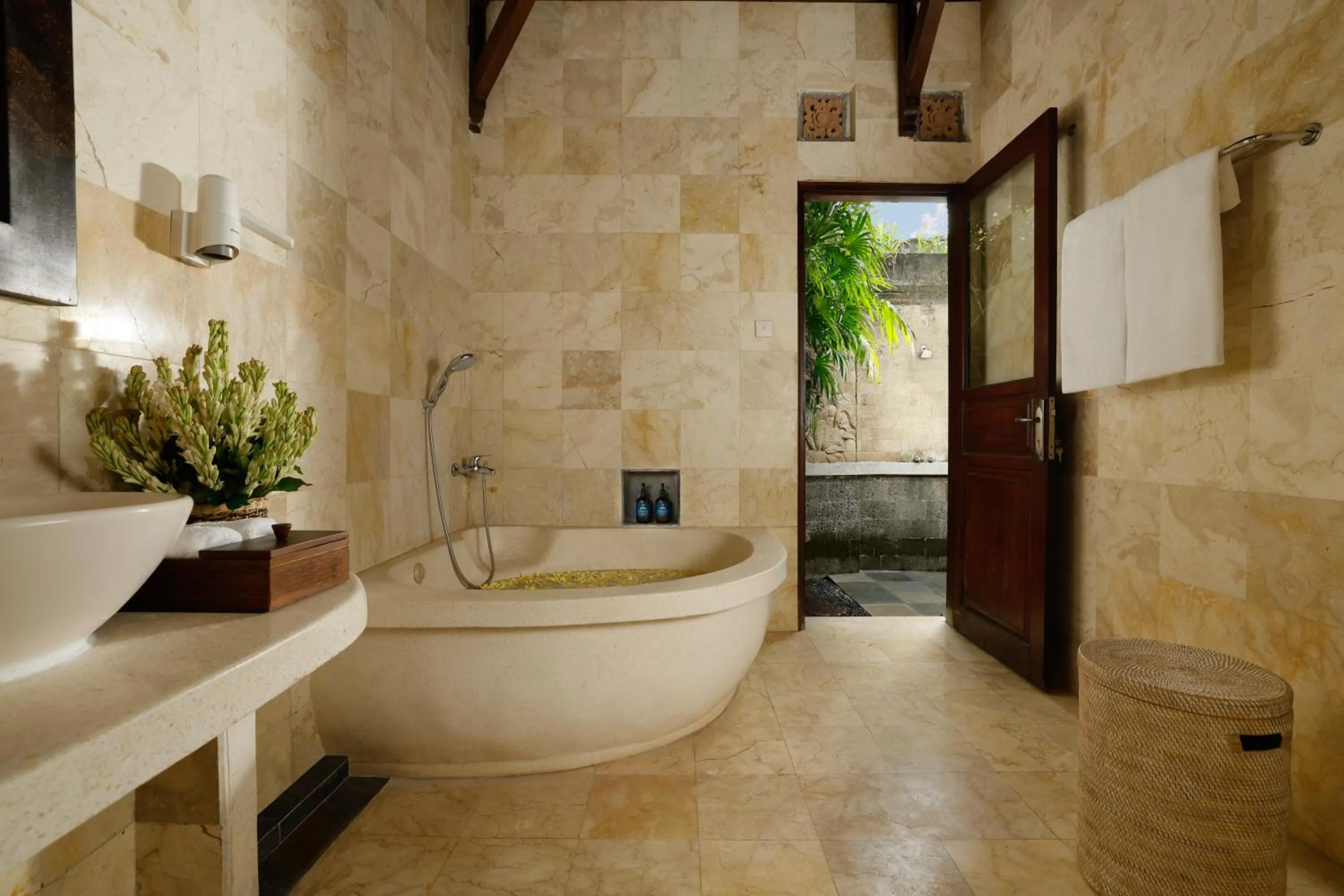 Bathroom in Villa Leona Valley View by Nakula