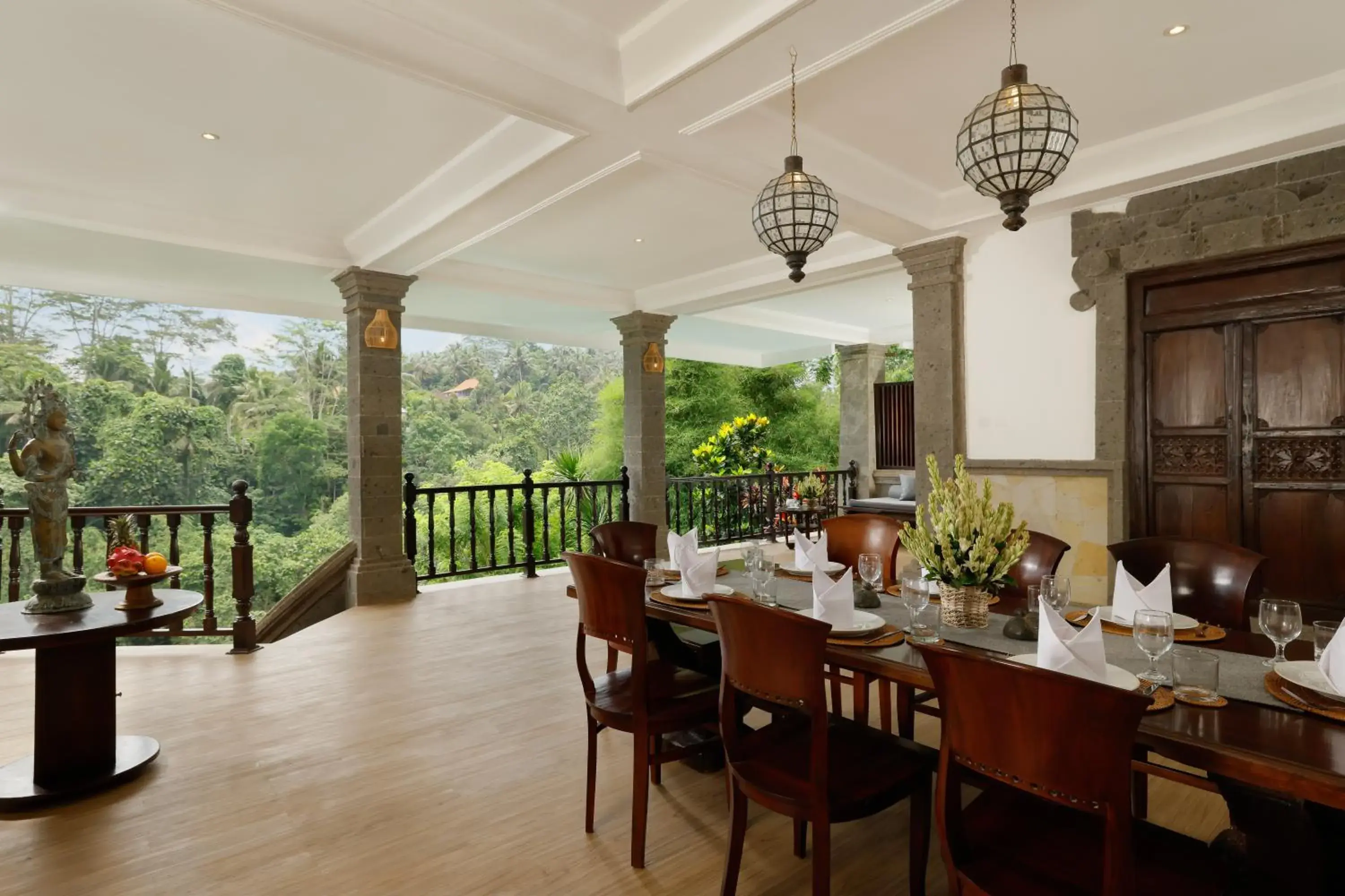 Five-Bedroom Private Pool Villa in Villa Leona Valley View Ubud Five-Bedroom Private Pool Villa in Villa Leona Valley View Ubud