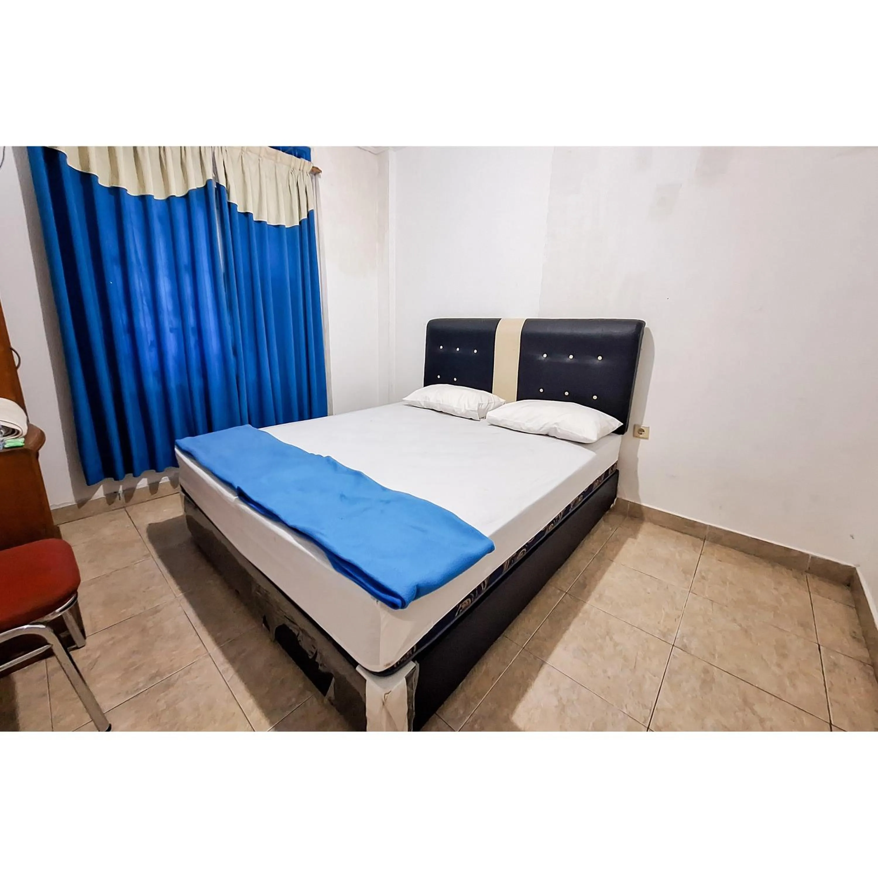 Bedroom, Bed in Wisma PKBI Jabar Mitra RedDoorz