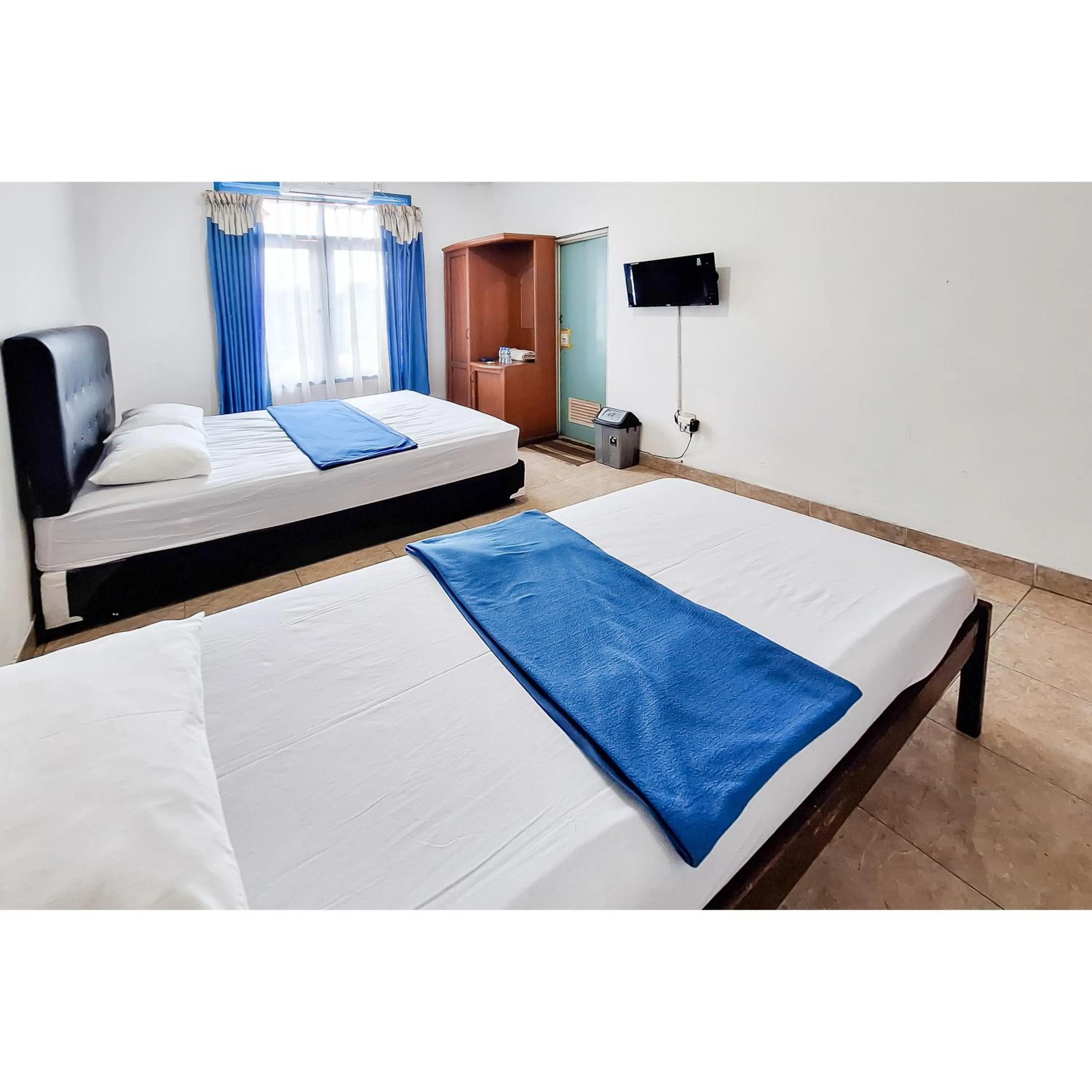 Bedroom, Bed in Wisma PKBI Jabar Mitra RedDoorz