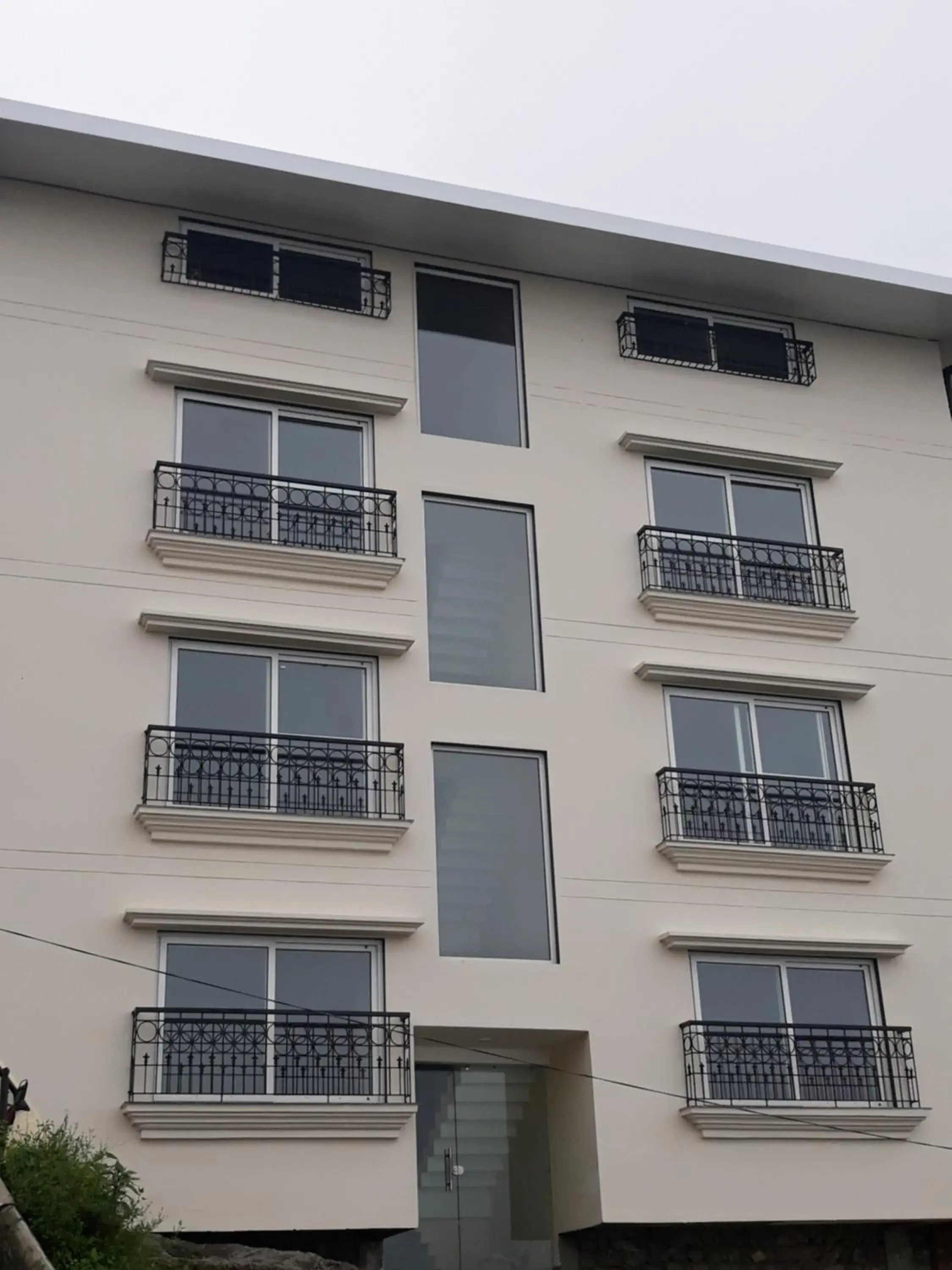 Property building in Hotel Mussoorie Heights Property building in Hotel Mussoorie Heights