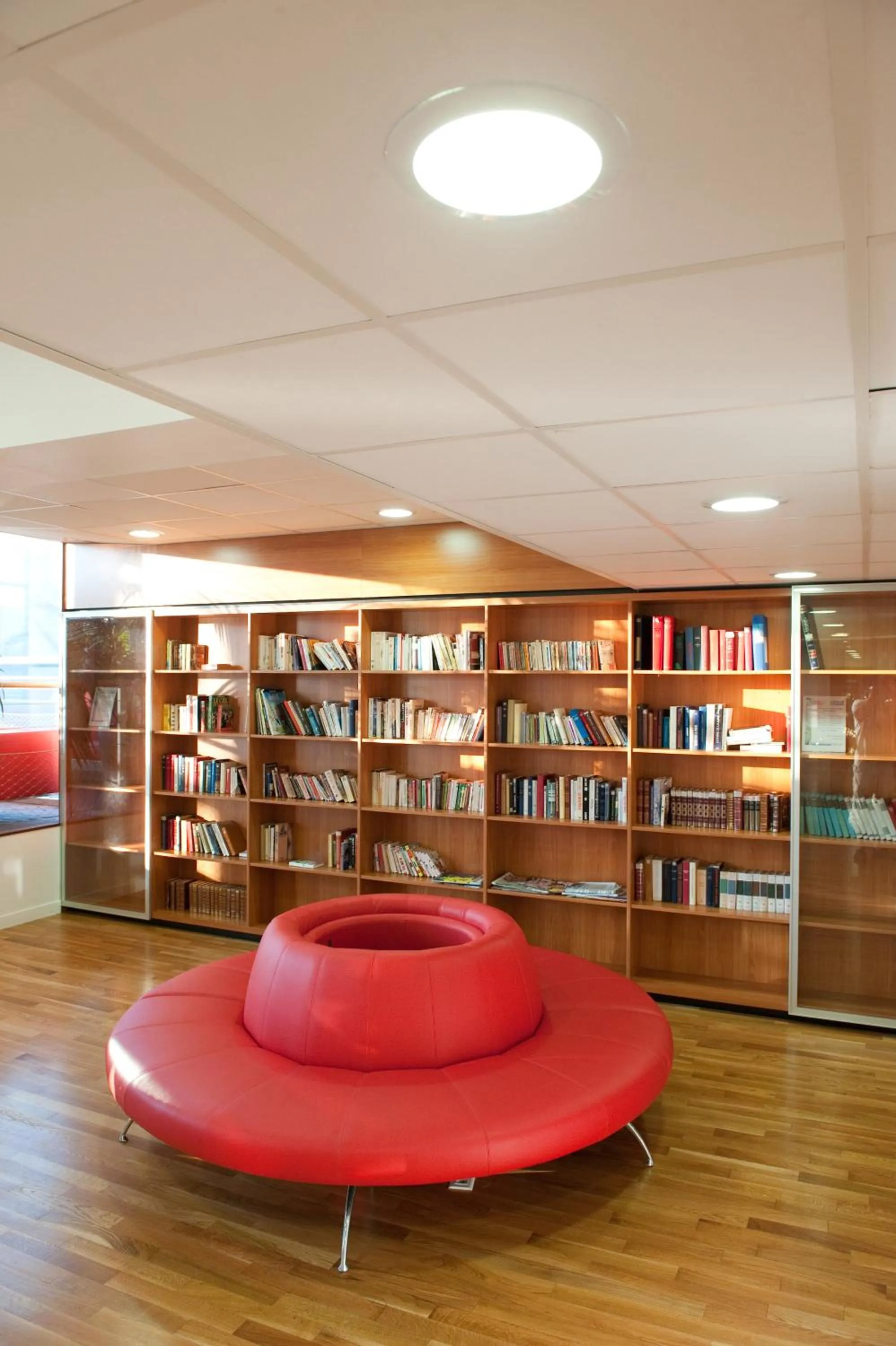 Library in Village Club Les Hyvans