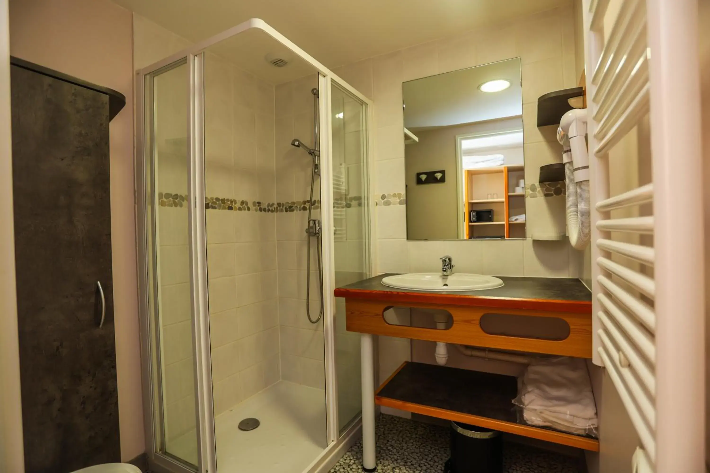 Twin Room in Village Club Les Hyvans Twin Room in Village Club Les Hyvans