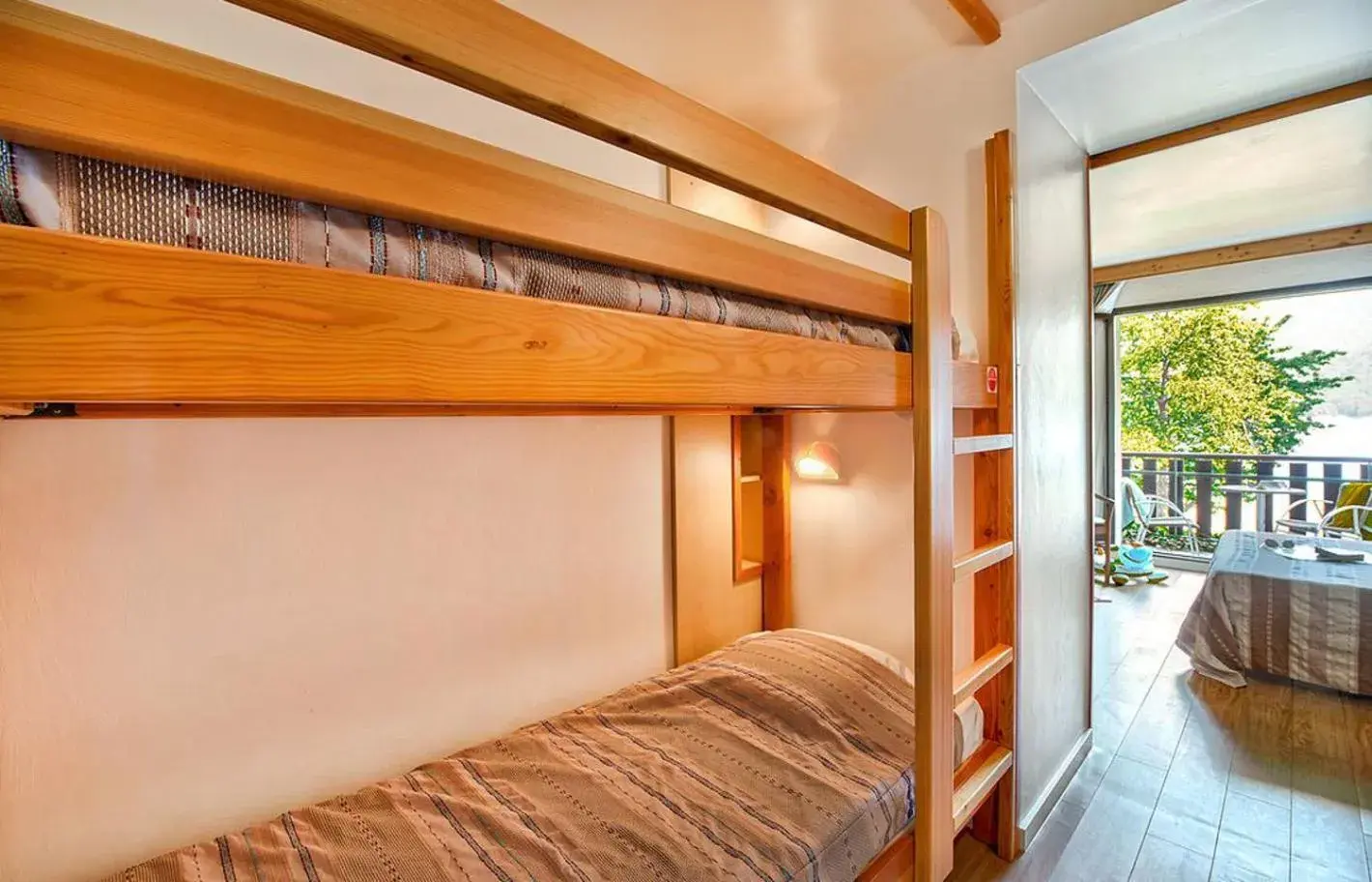 Quadruple Room in Village Club Les Hyvans Quadruple Room in Village Club Les Hyvans