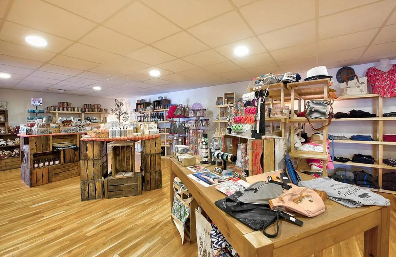 On-site shops in Village Club Les Hyvans