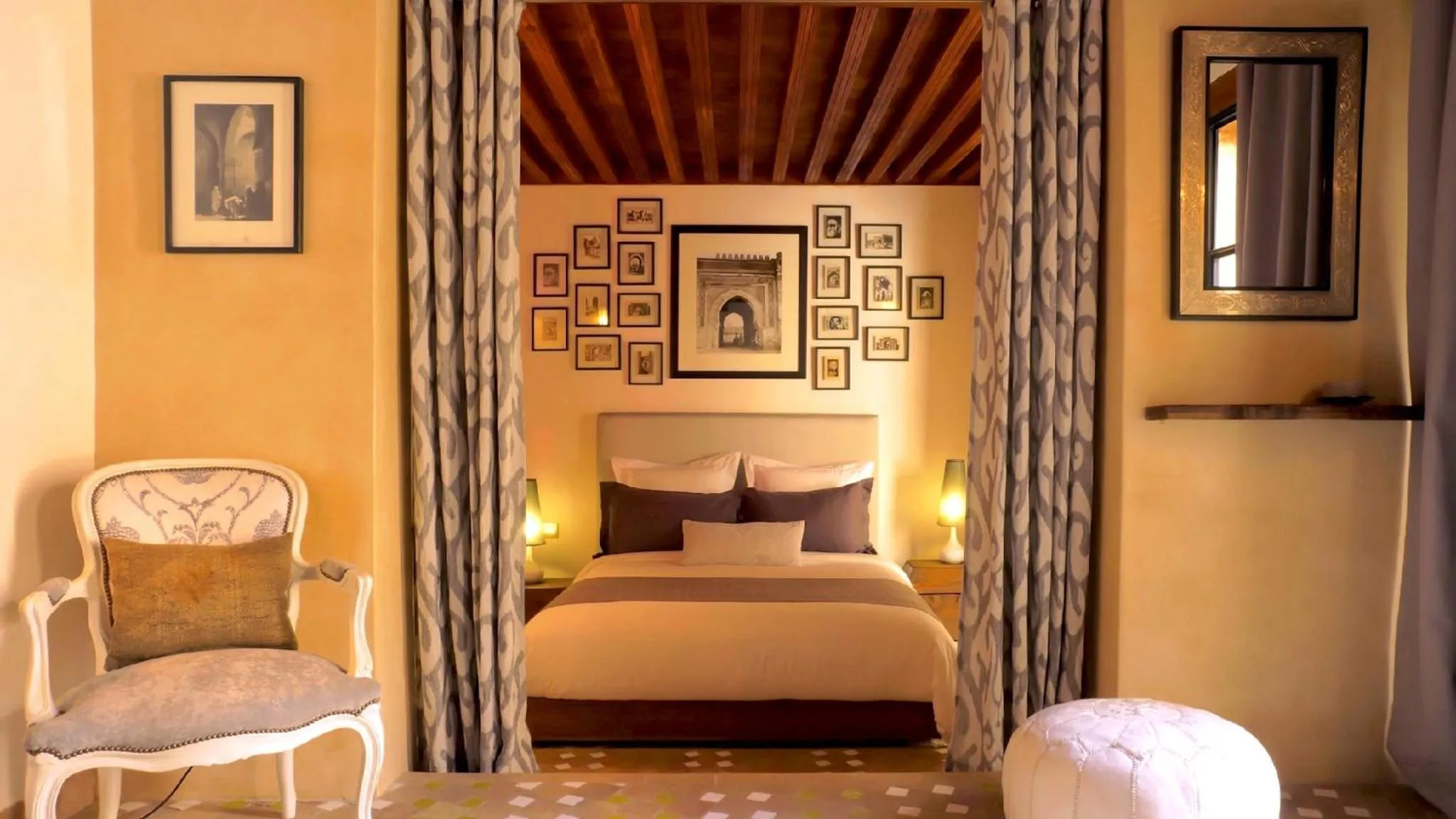 Photo of the whole room, Bed in Karawan Riad