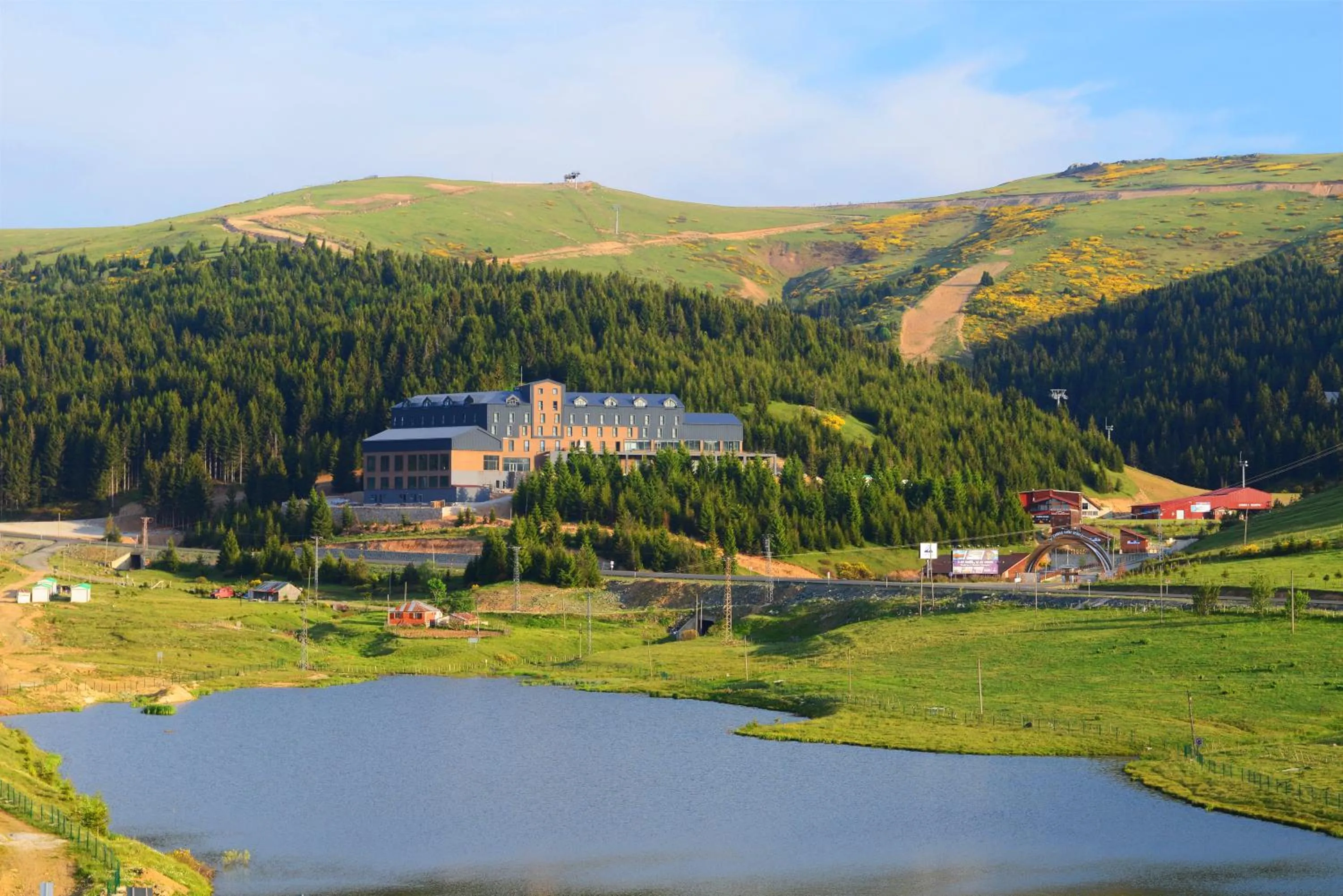 Property building in Wyndham Garden Cambasi