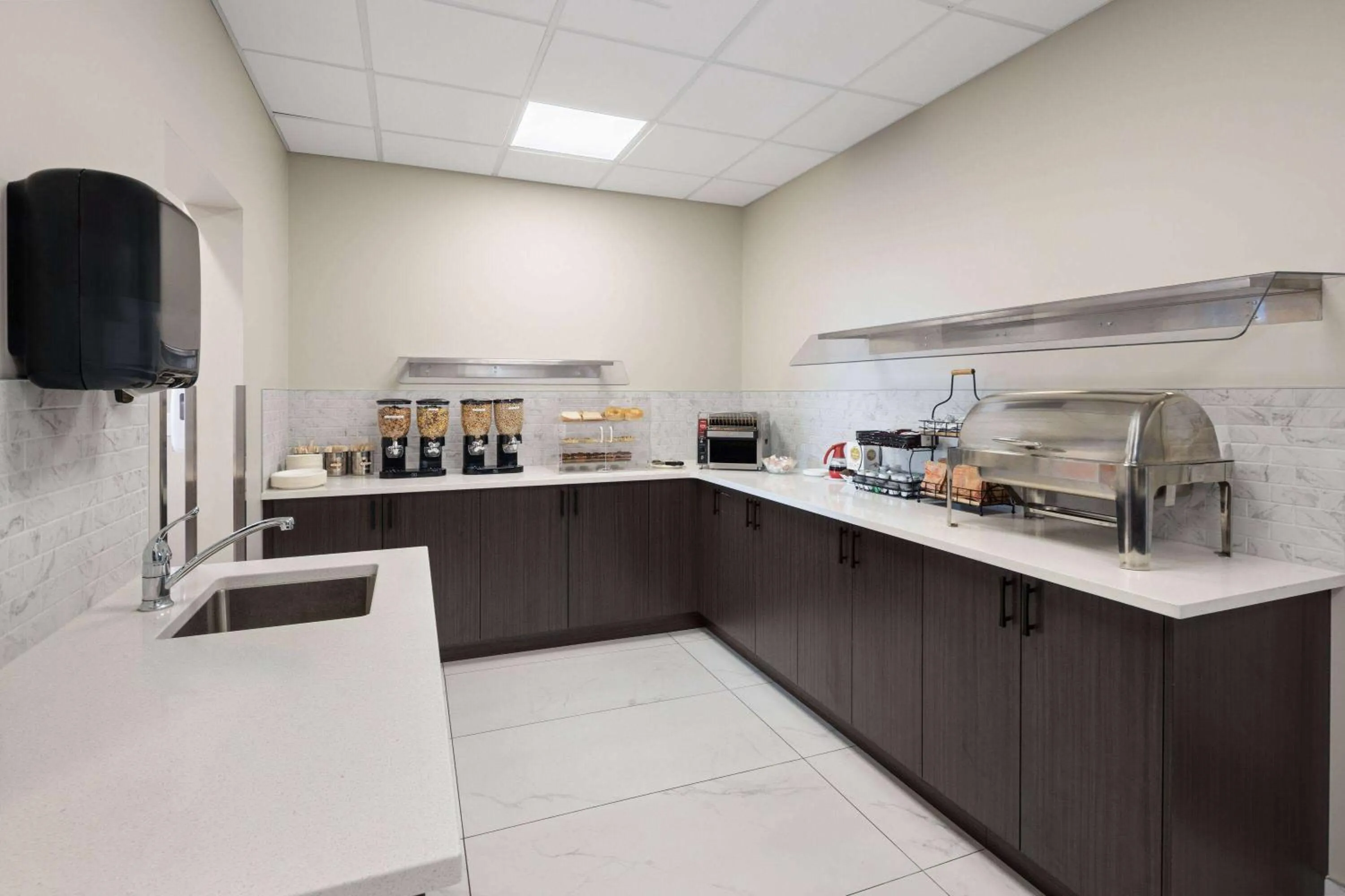 Breakfast in Baymont by Wyndham West Edmonton