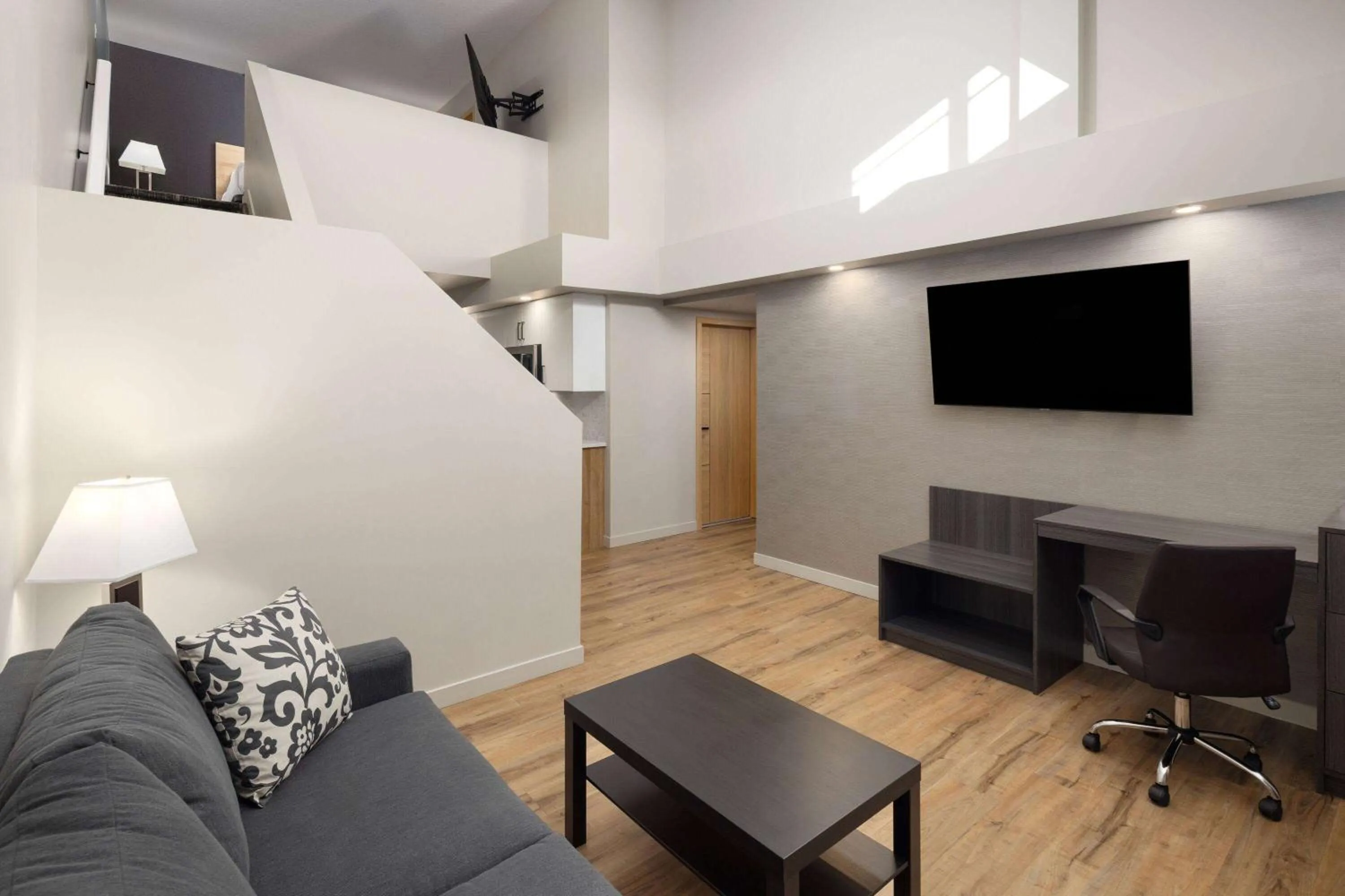 Photo of the whole room in Baymont by Wyndham West Edmonton