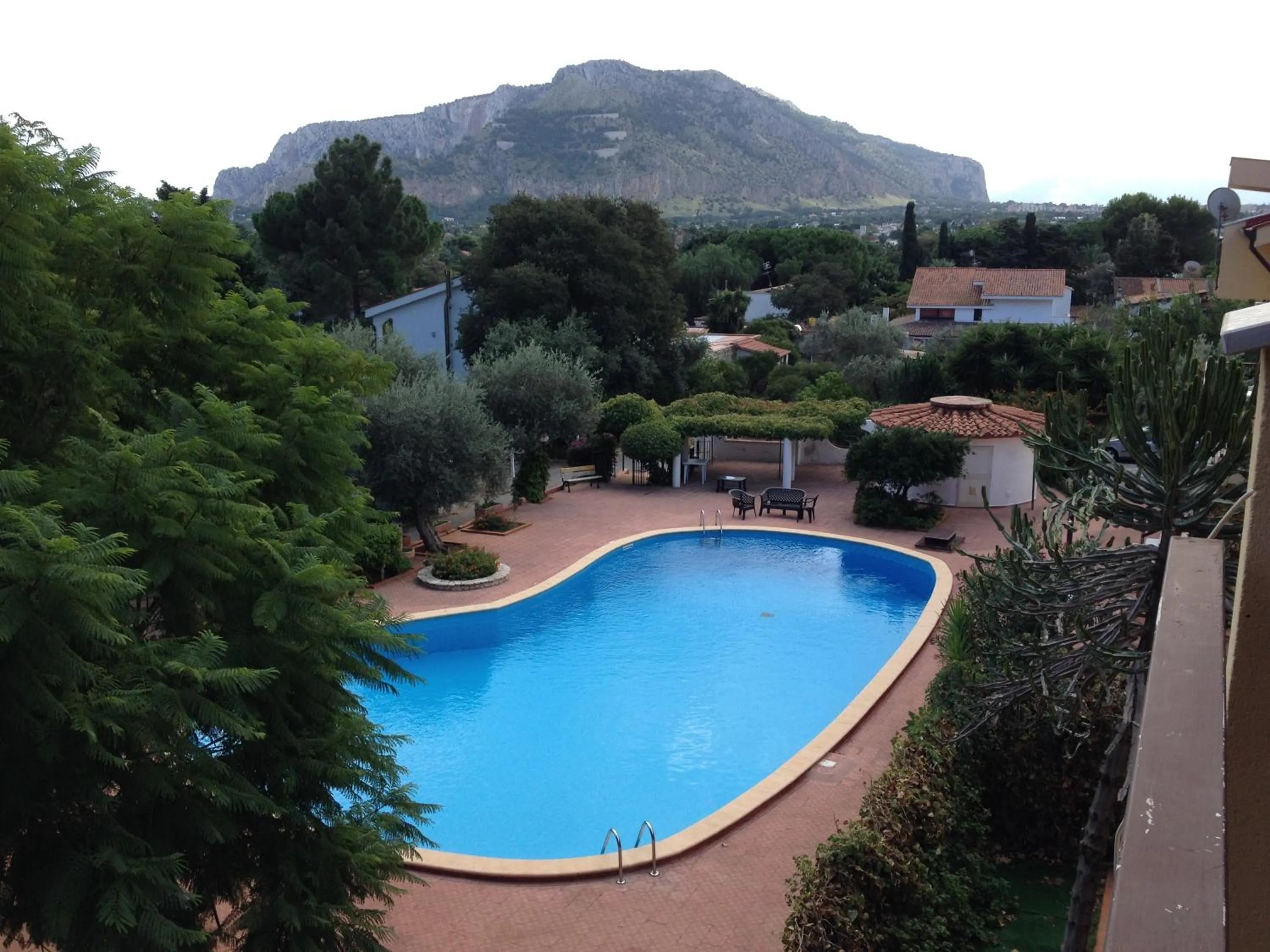 Swimming pool in Great Sicily
