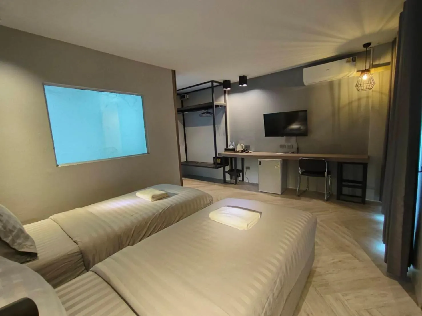 Bedroom, Bed in Doze Patong