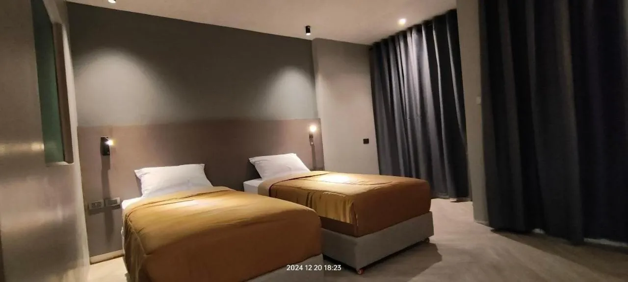 Bedroom, Bed in Doze Patong