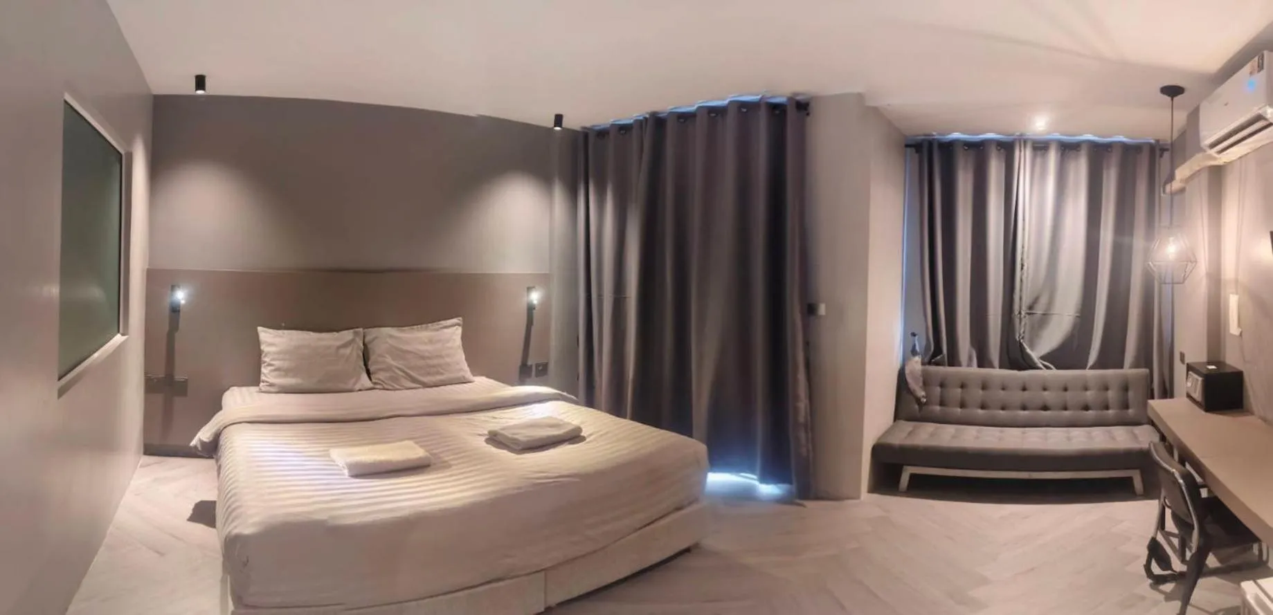 Bedroom, Bed in Doze Patong
