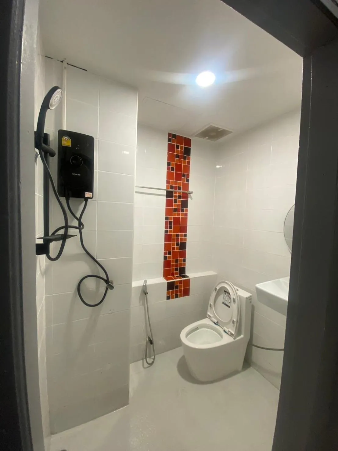 Shower in Doze Patong