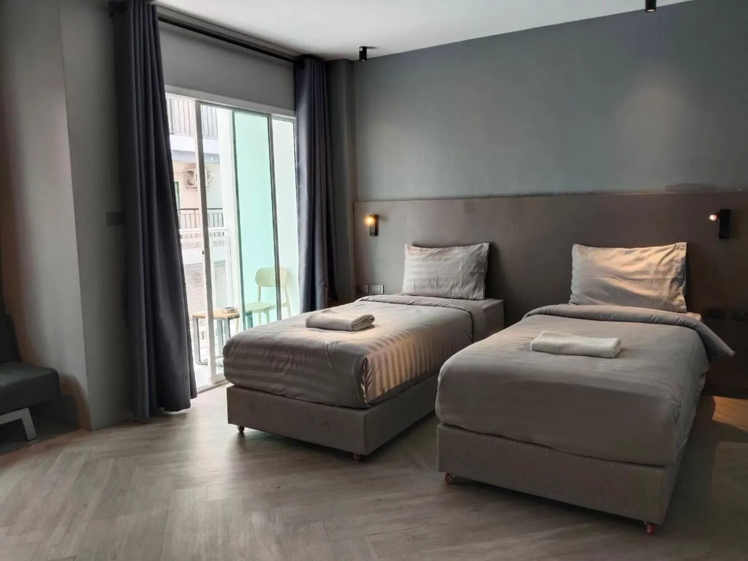 Bedroom, Bed in Doze Patong