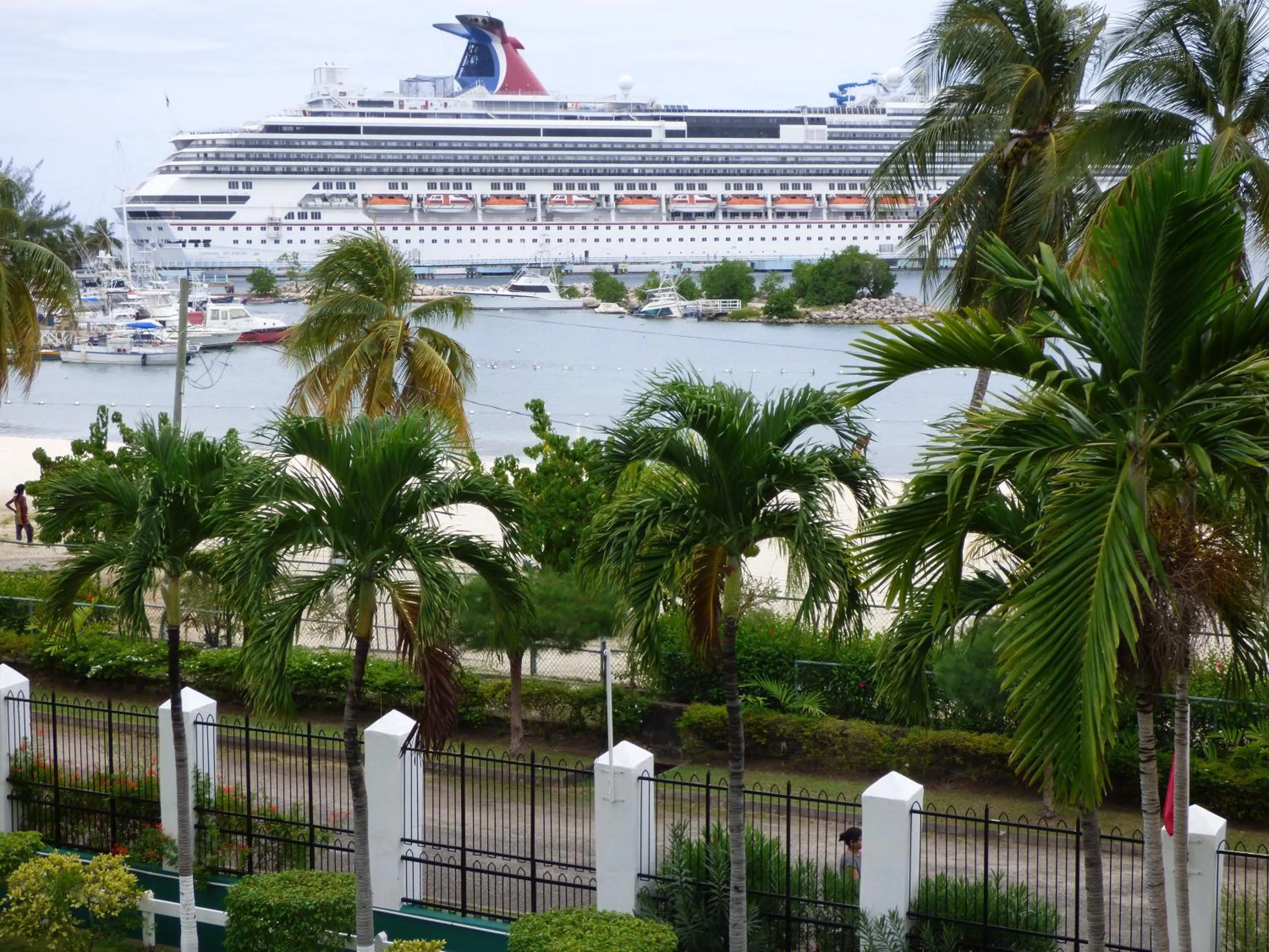 Beach in Beach Studio 4