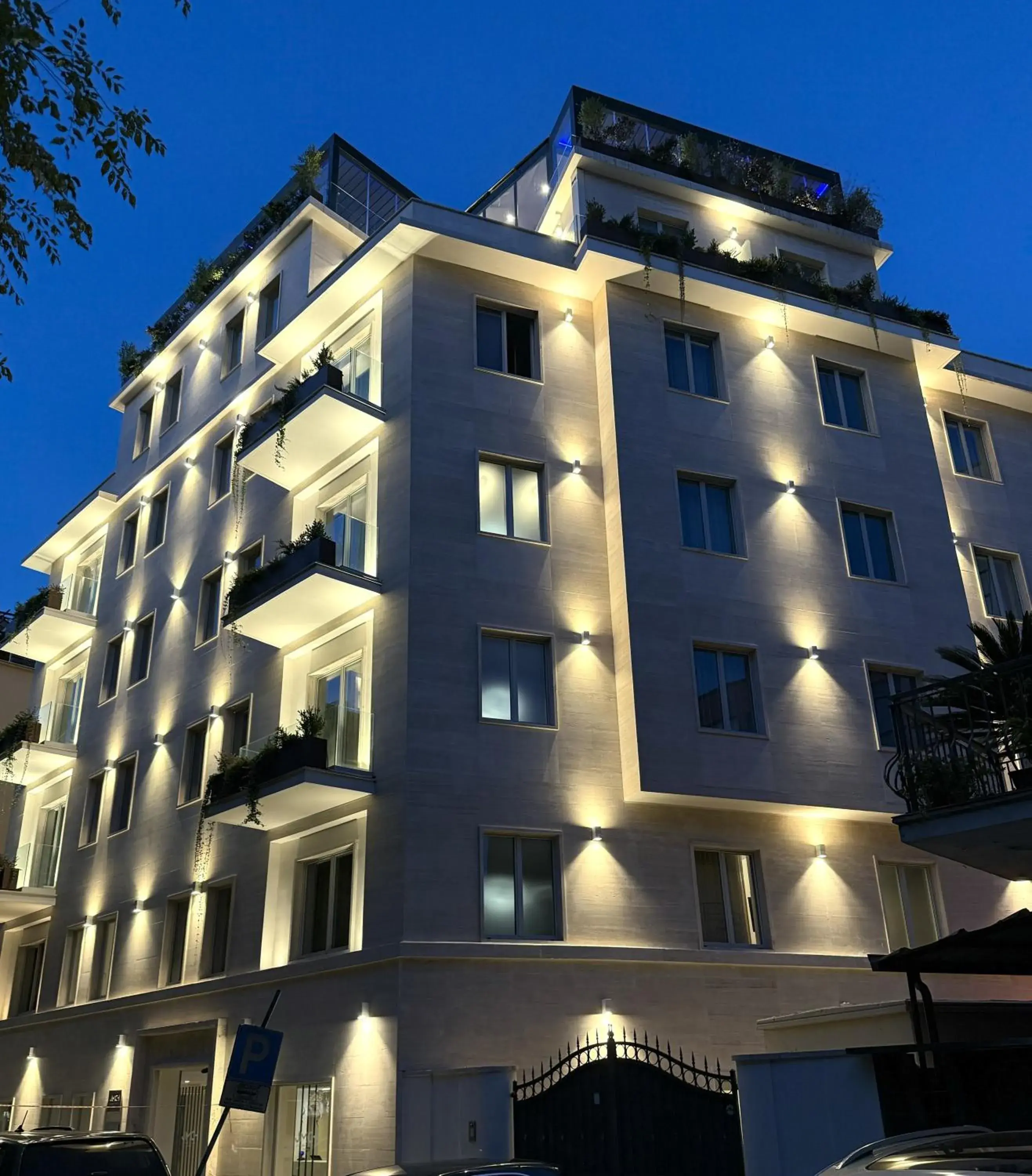 J Maluni City Hotel J Maluni City Hotel