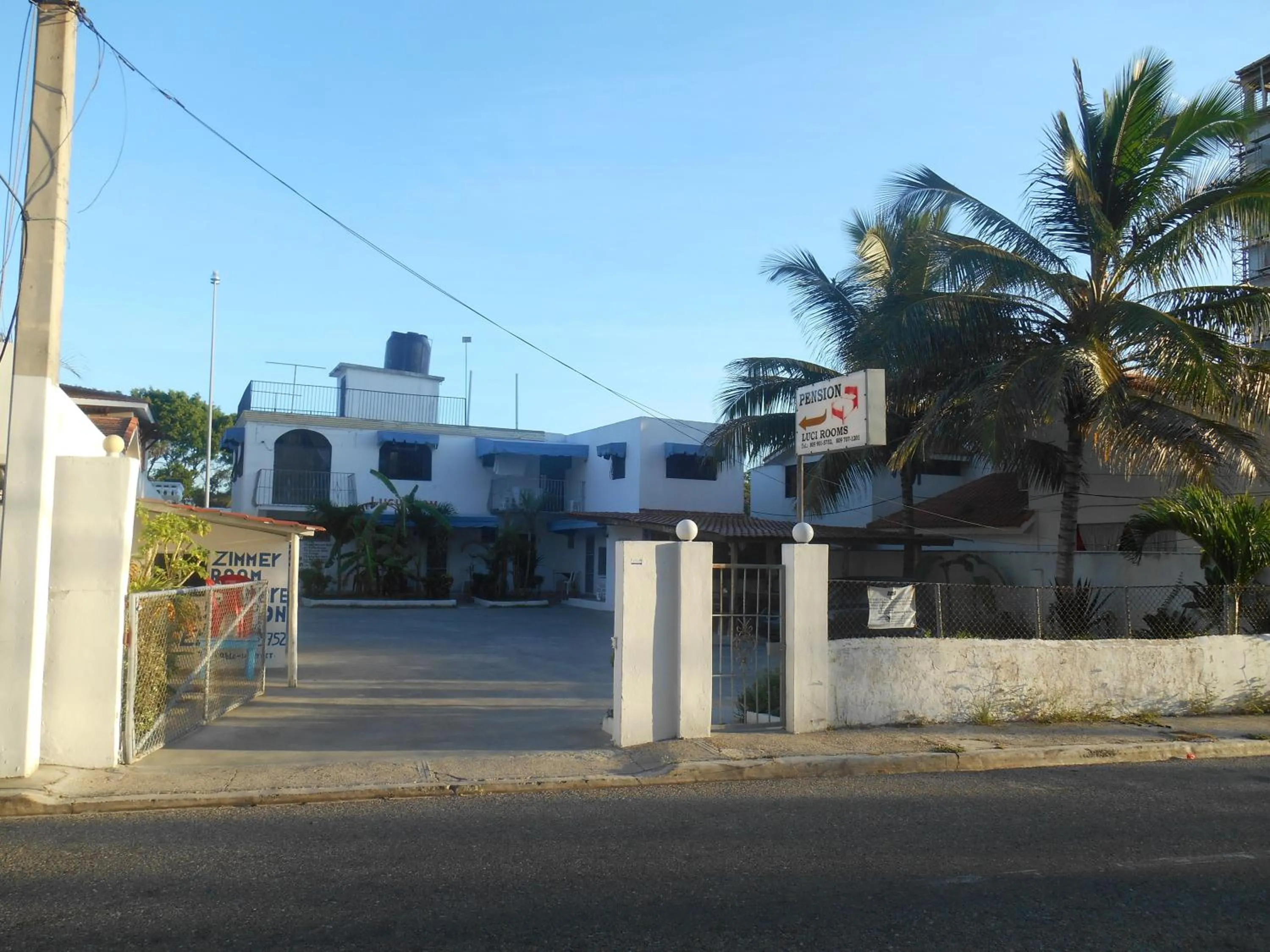 Facade/entrance in Lucy Rooms
