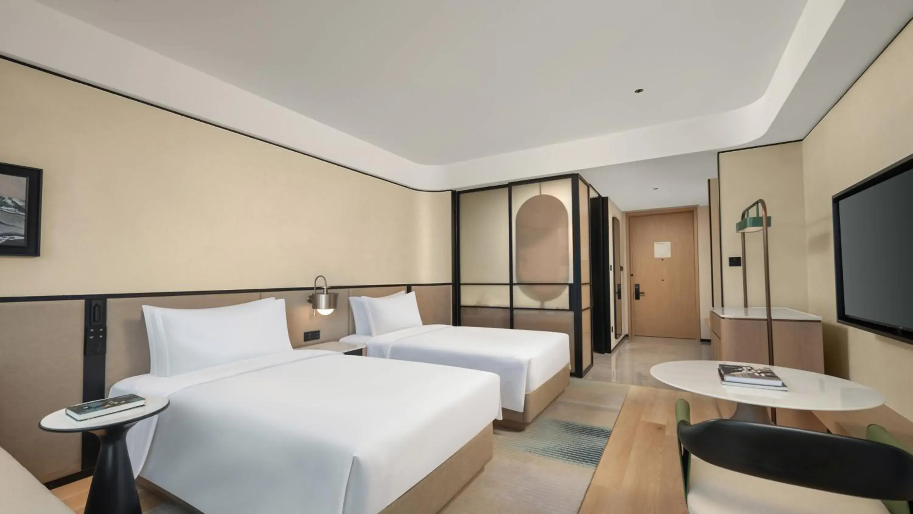 Standard Double Room with Two Double Beds in Holiday Inn Hangzhou GCEC Standard Double Room with Two Double Beds in Holiday Inn Hangzhou GCEC