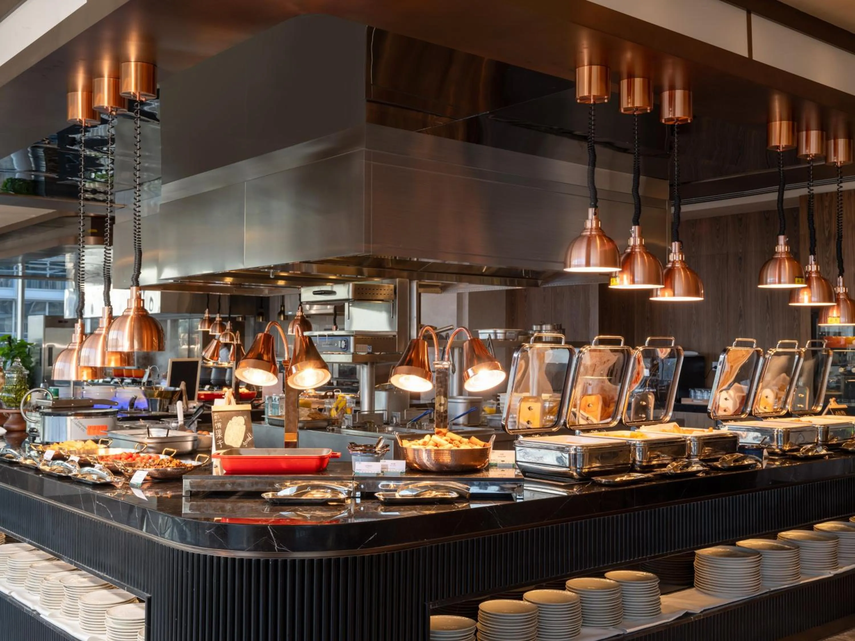 Restaurant/places to eat in Holiday Inn Hangzhou GCEC