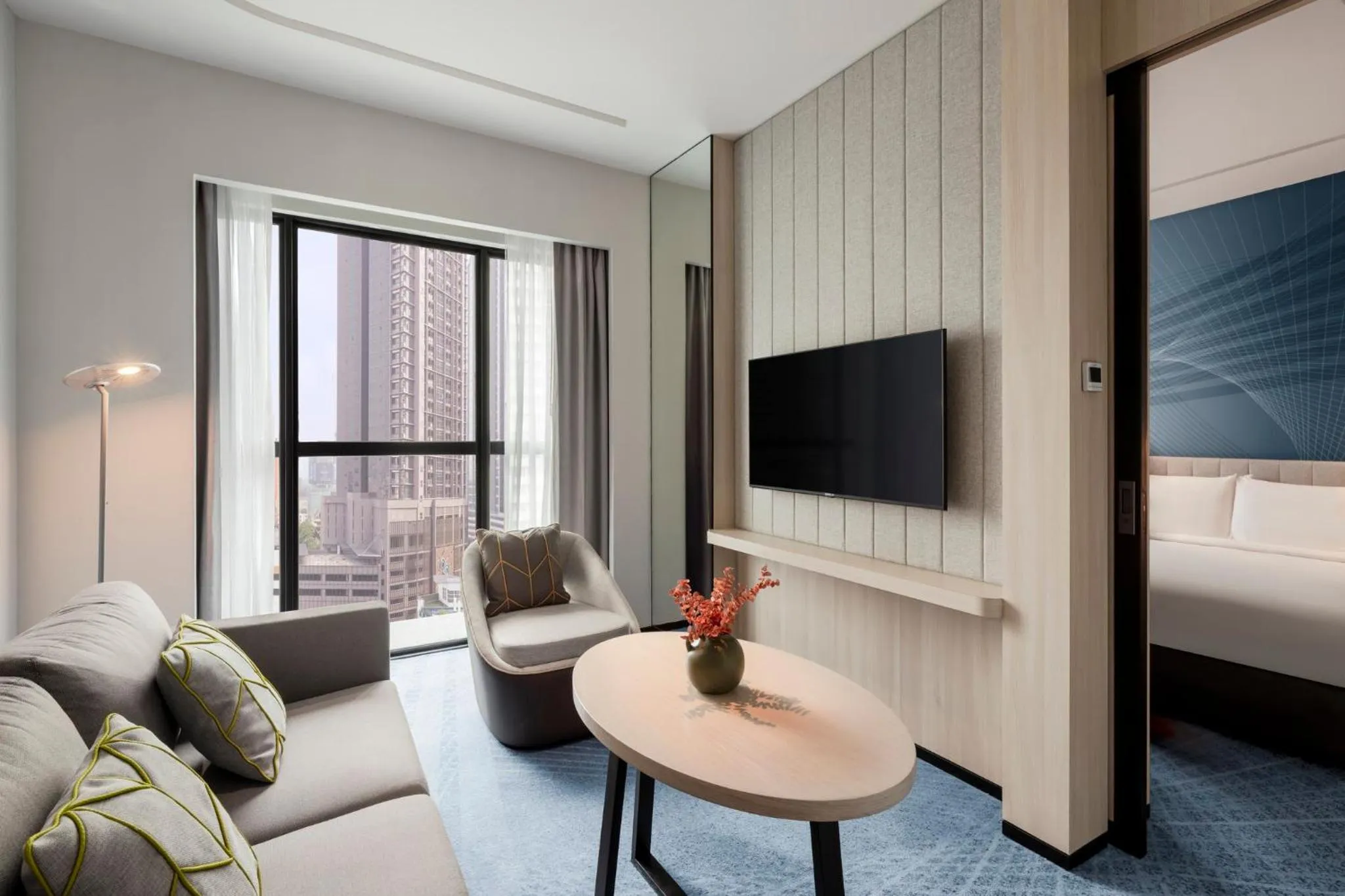 Photo of the whole room, Bed in Holiday Inn Kuala Lumpur Bangsar by IHG