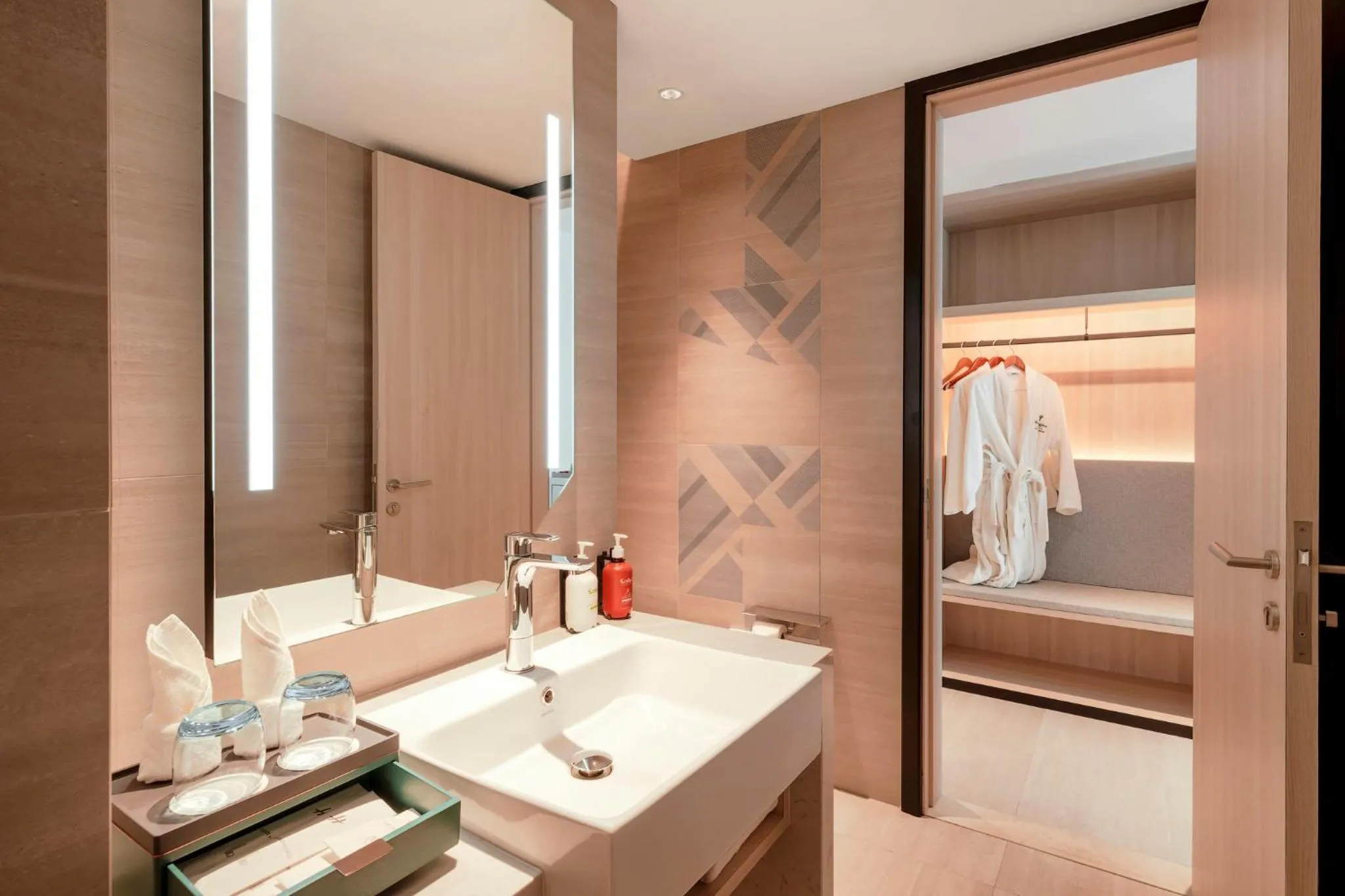 Photo of the whole room in Holiday Inn Kuala Lumpur Bangsar by IHG