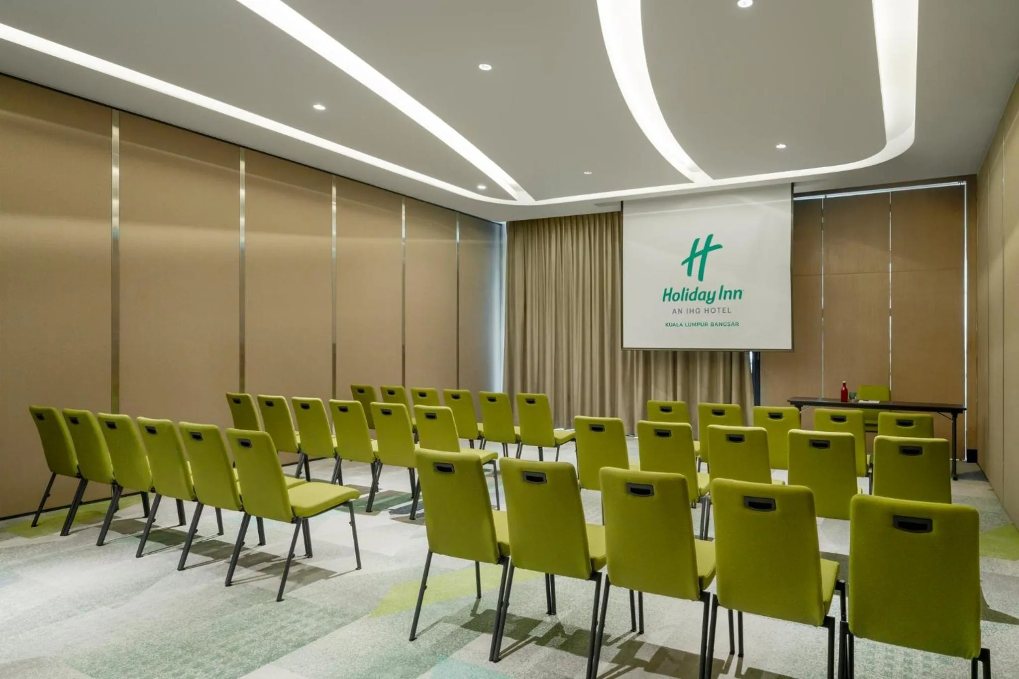 Meeting/conference room in Holiday Inn Kuala Lumpur Bangsar by IHG