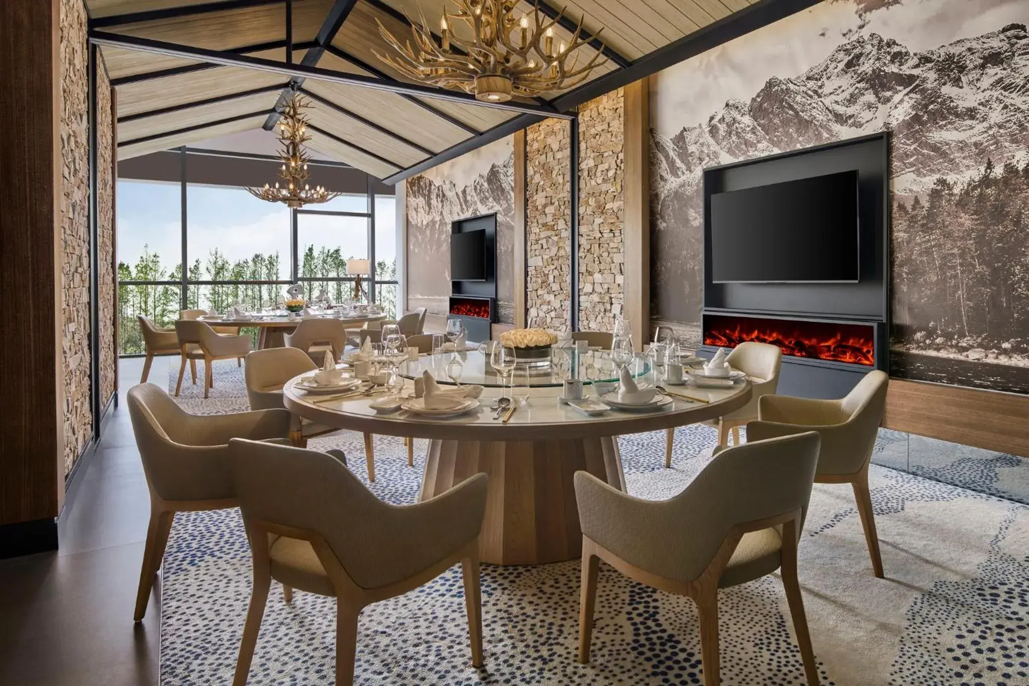 Restaurant/places to eat in Crowne Plaza Shanghai Snow World by IHG Restaurant/places to eat in Crowne Plaza Shanghai Snow World by IHG