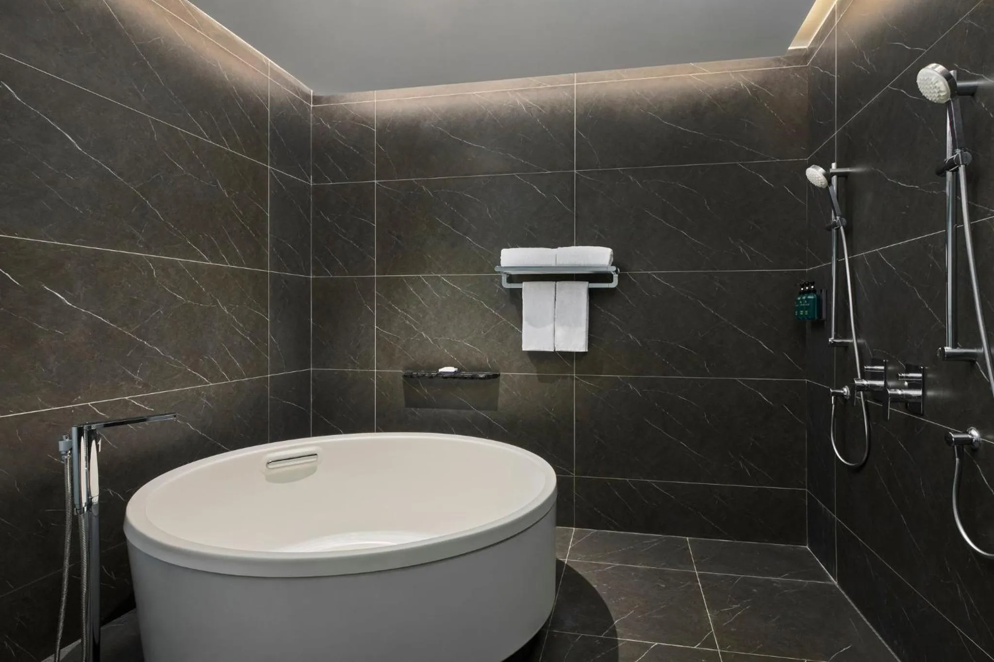 Bathroom in Crowne Plaza Shanghai Snow World by IHG