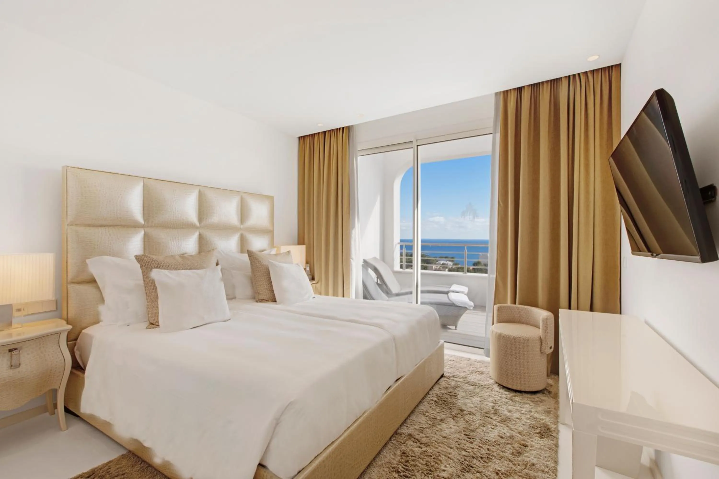 Bed in Portals Hills Boutique Hotel