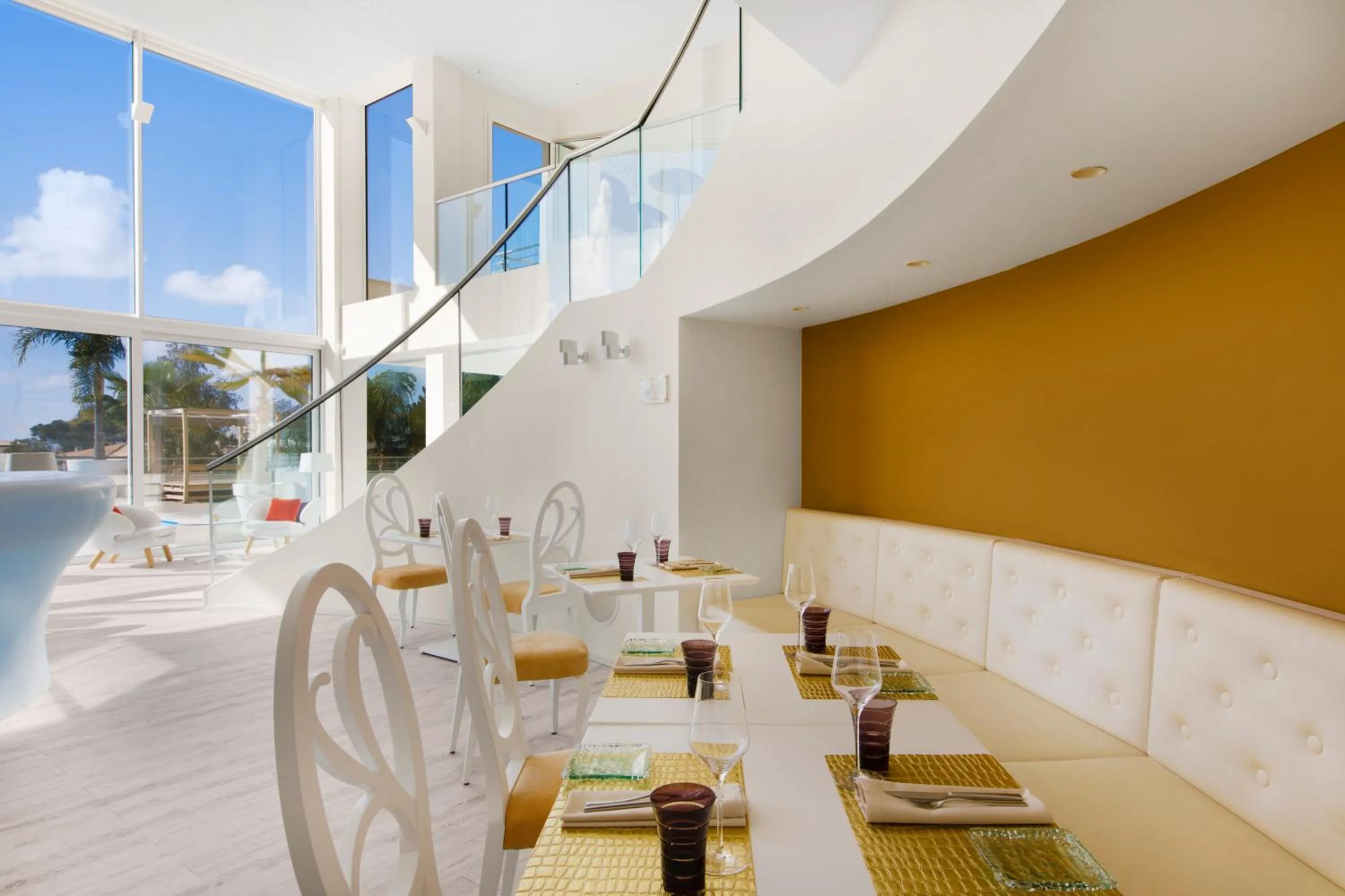 Restaurant/places to eat in Portals Hills Boutique Hotel