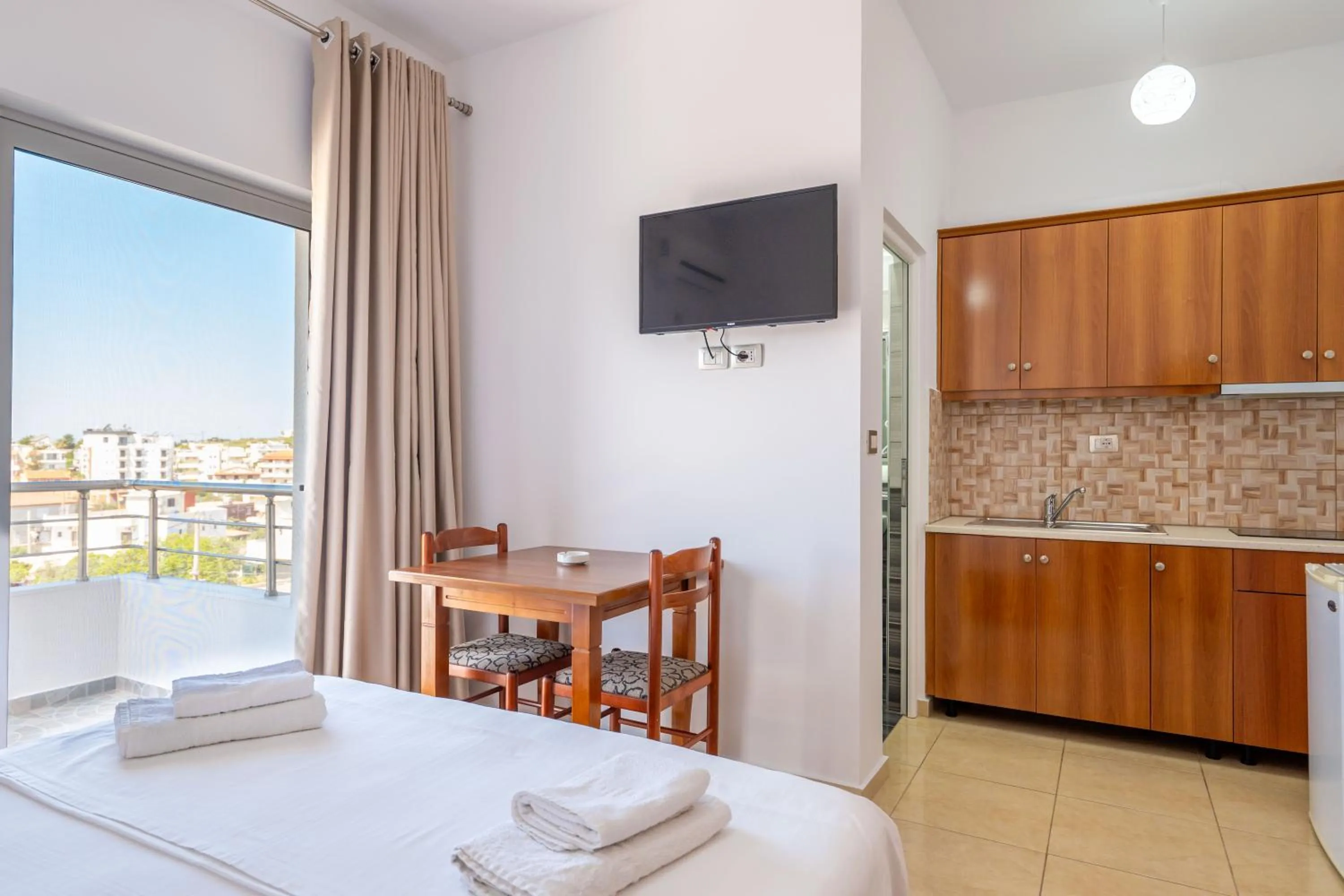 TV and multimedia, Bed in Aleksander ApartHotel