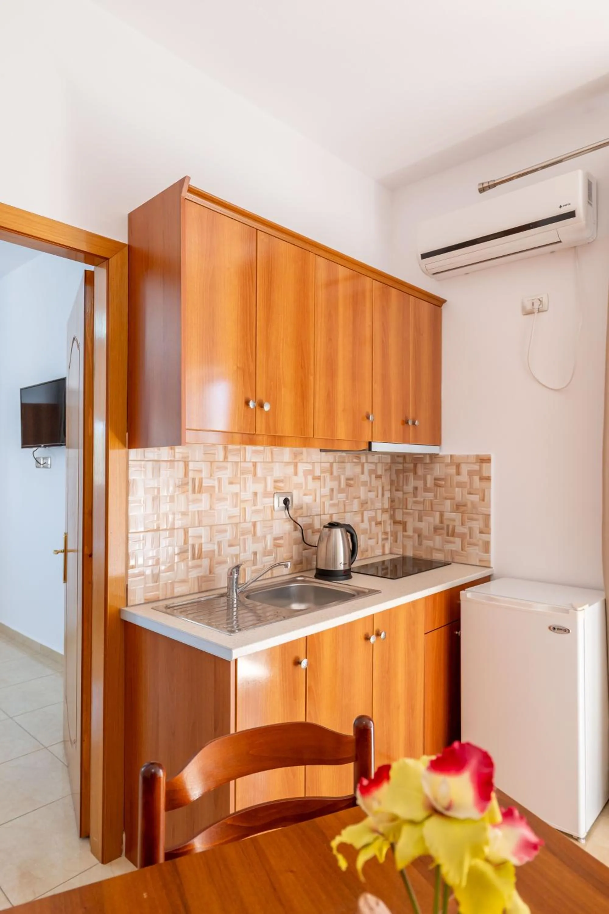 Kitchen or kitchenette in Aleksander ApartHotel