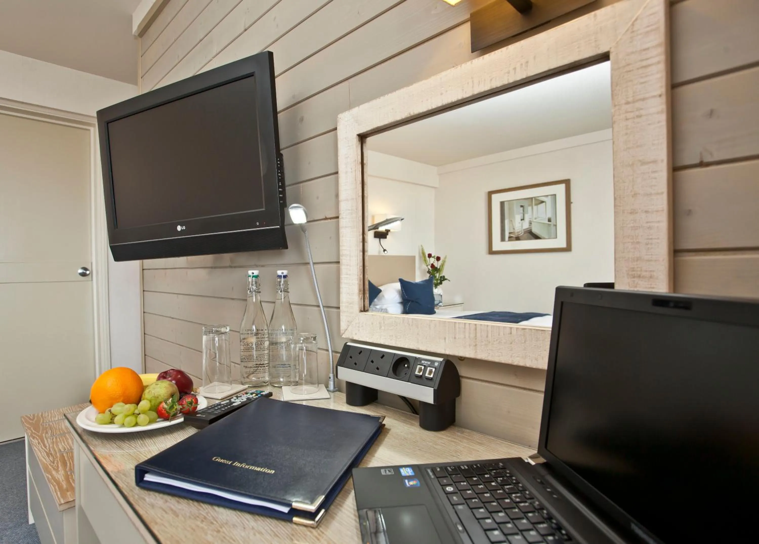 Seating area in Cobo Bay Hotel