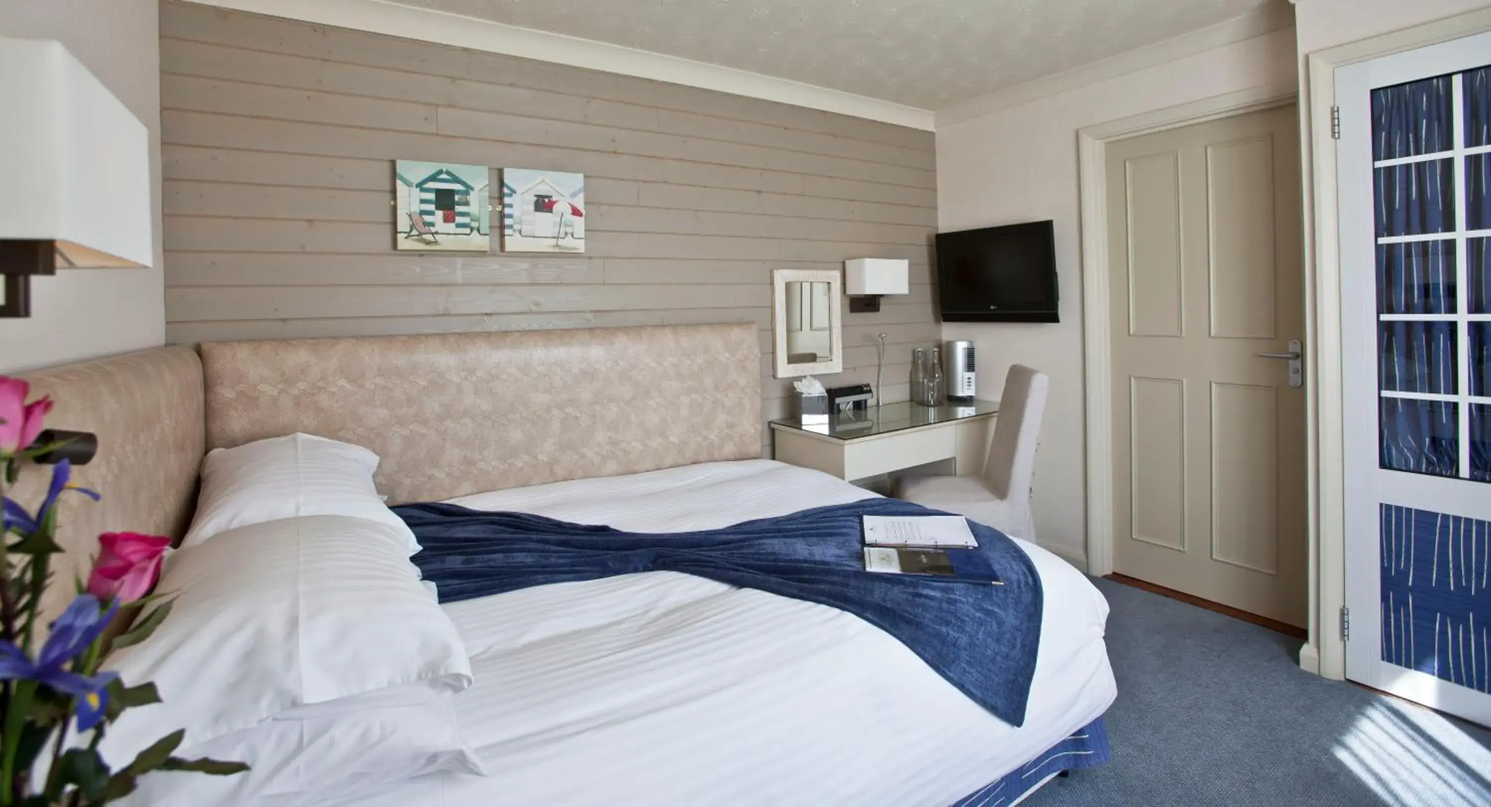 Superior Single Room - single occupancy in Cobo Bay Hotel Superior Single Room - single occupancy in Cobo Bay Hotel