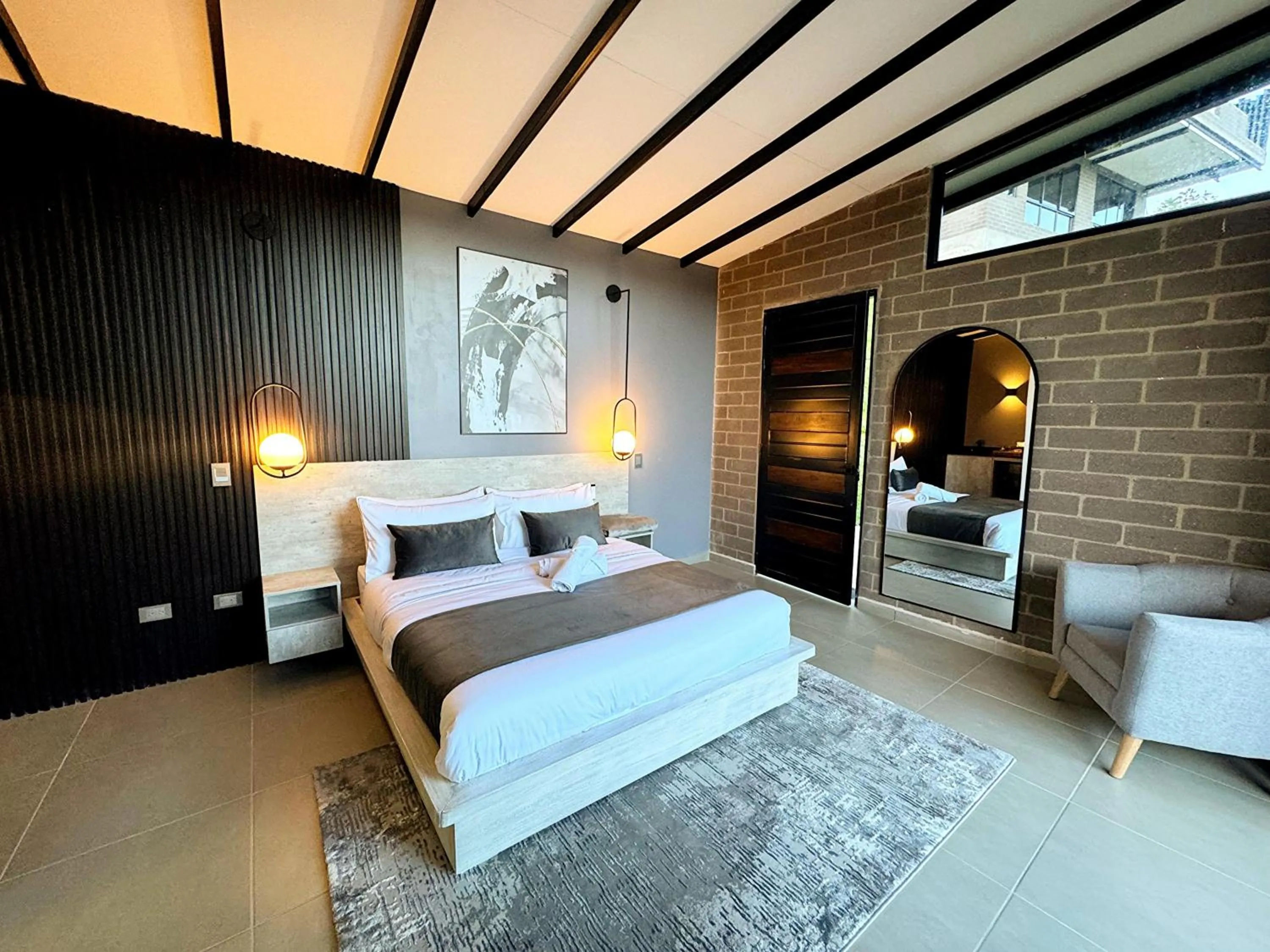 Deluxe Suite with Spa Bath in Rooca Habitat Guatape