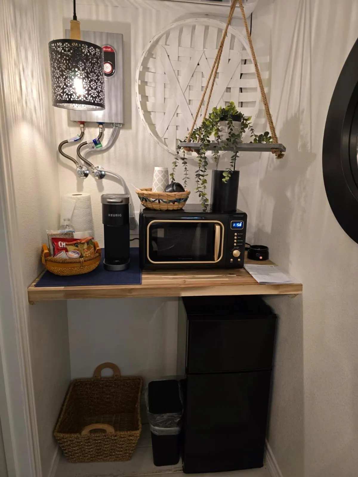 Kitchen or kitchenette in Roots Retreat