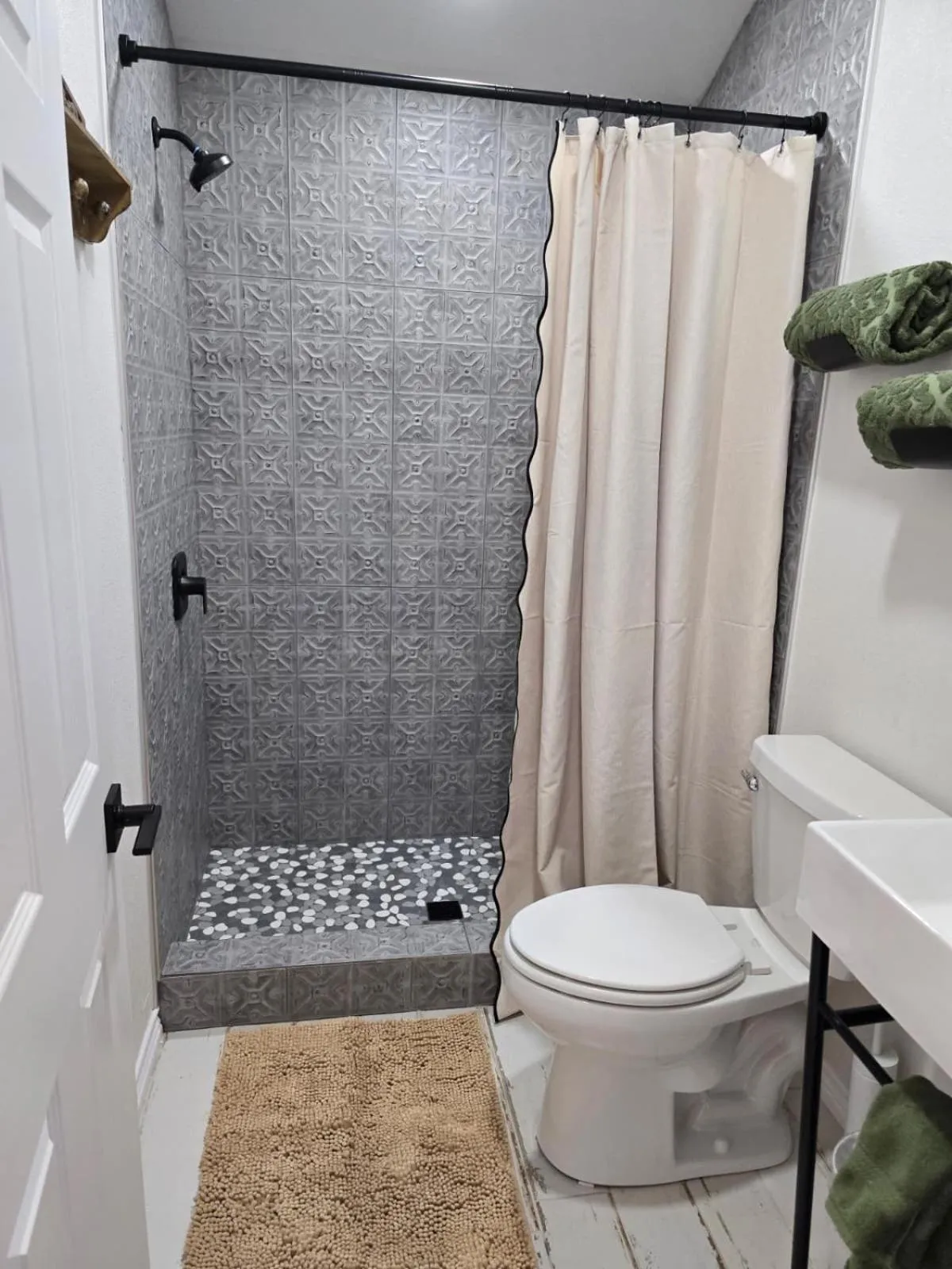 Bathroom in Roots Retreat