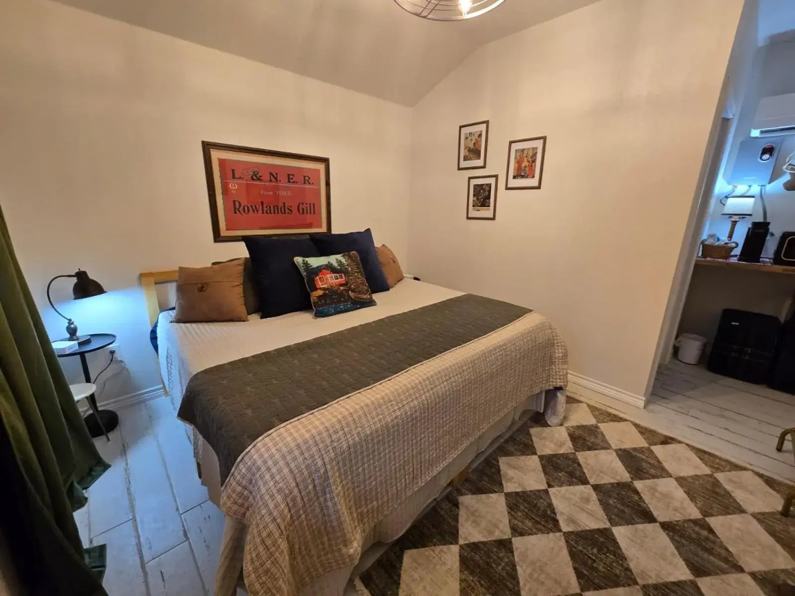 Deluxe Villa - single occupancy in Roots Retreat Deluxe Villa - single occupancy in Roots Retreat