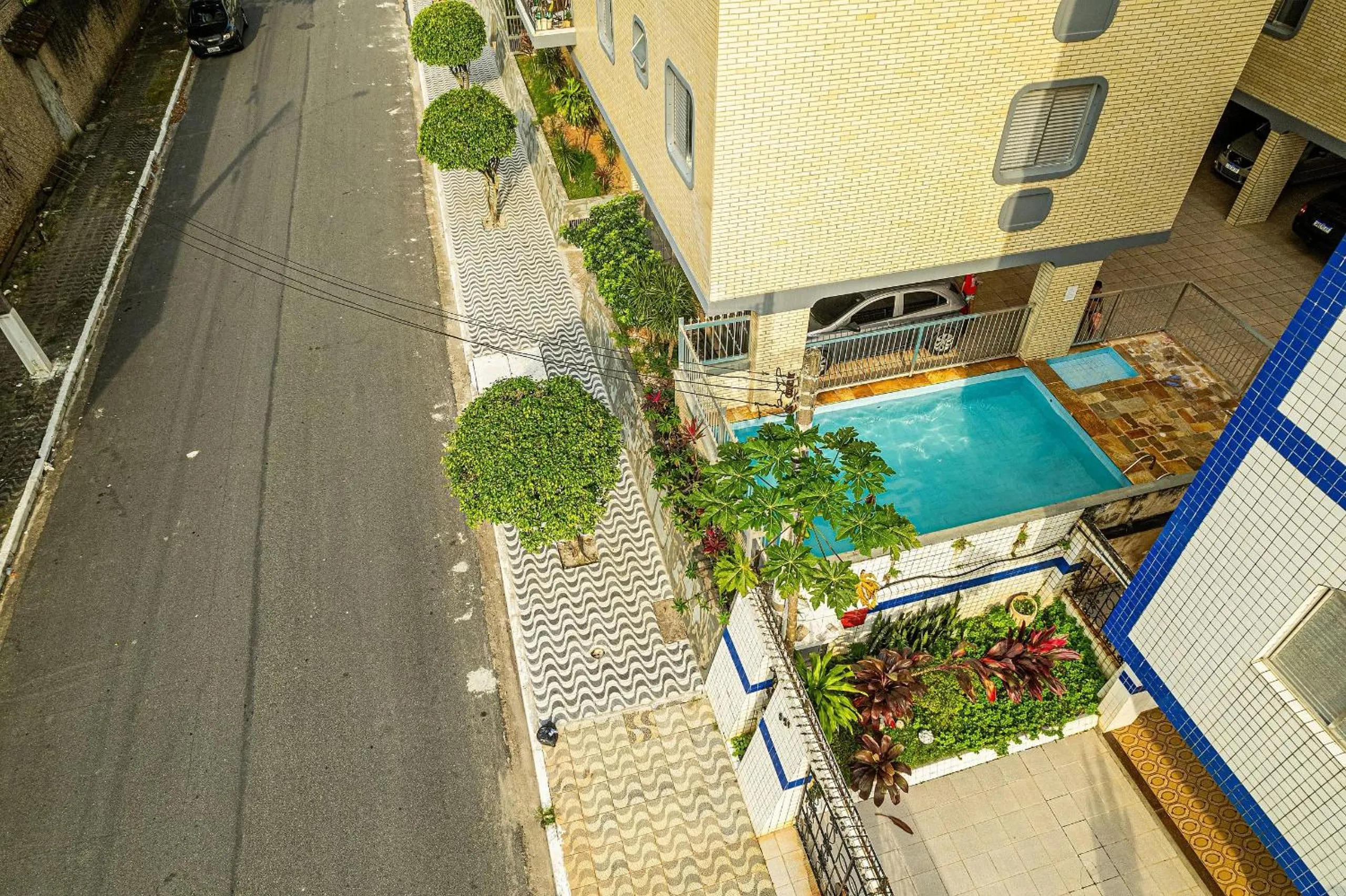 Apartamento confortável com piscina no Caiçara
