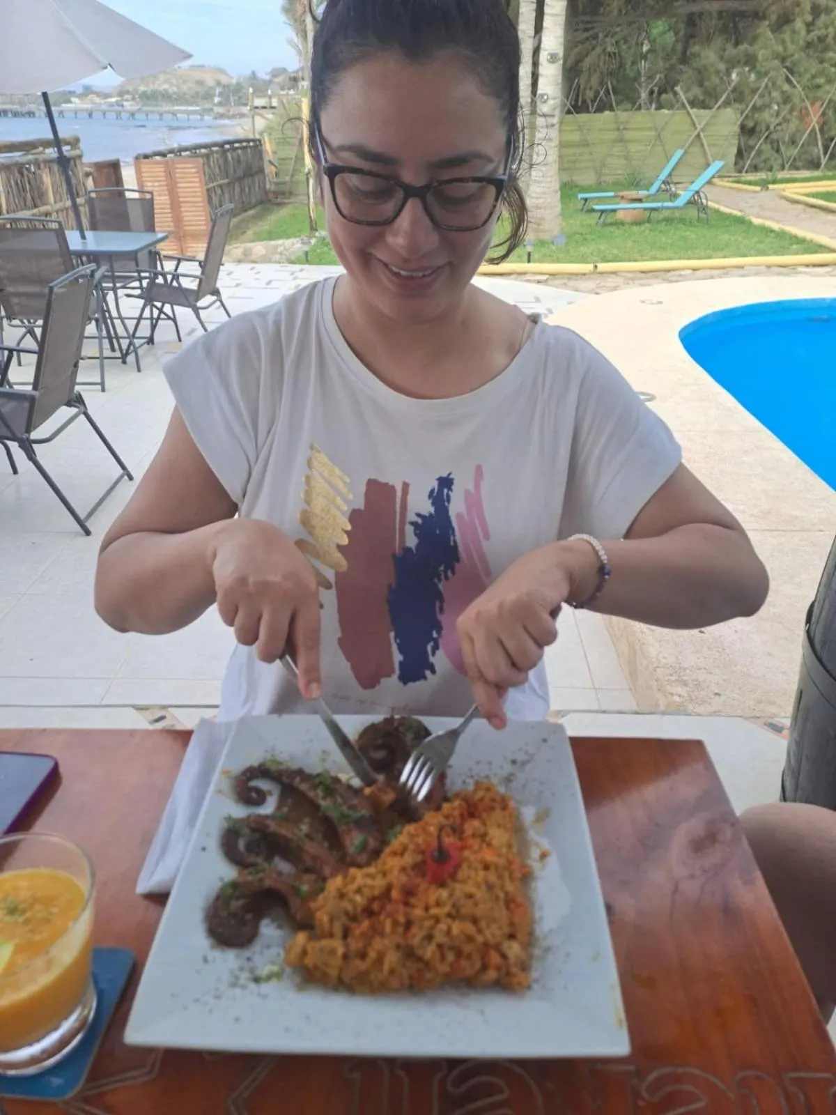 Restaurant/places to eat in H0TELIER Home, Máncora