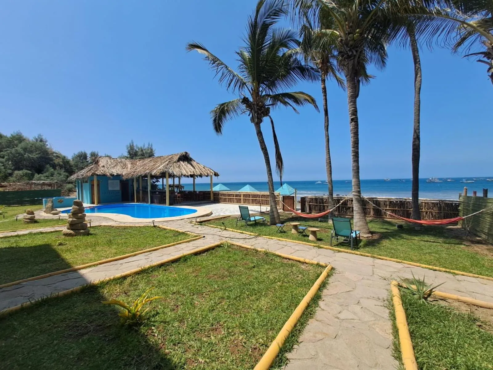 Garden view in H0TELIER Home, Máncora